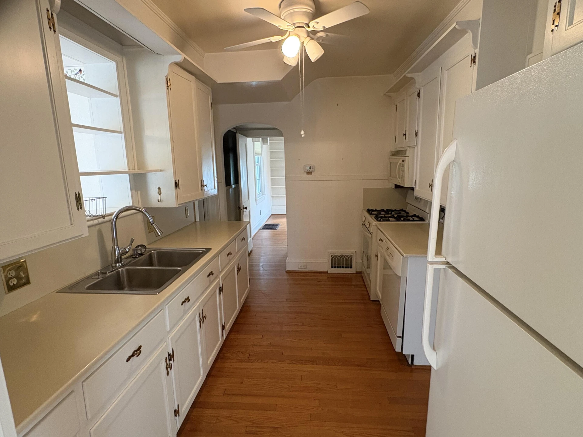 614 Mount Vernon AVE - Photo 11