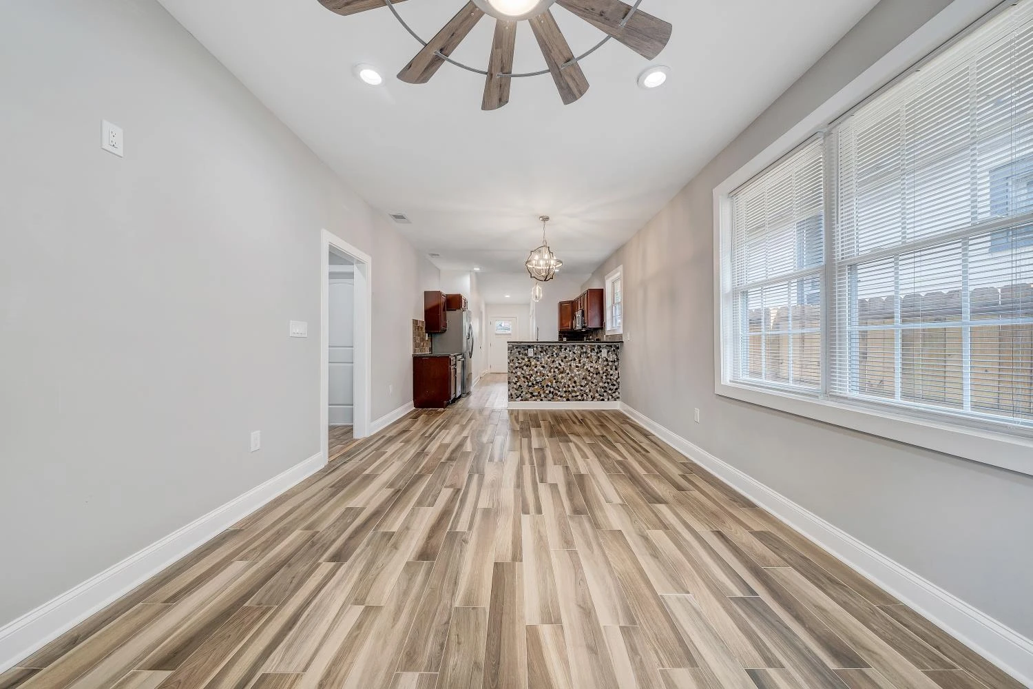 18 13th ST SW - Photo 5