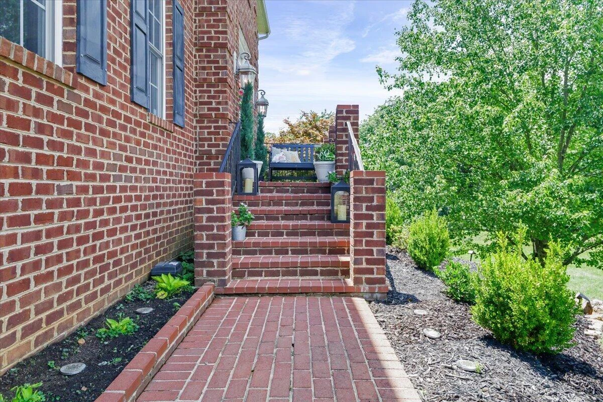 5306 Dresden CIR - Photo 3