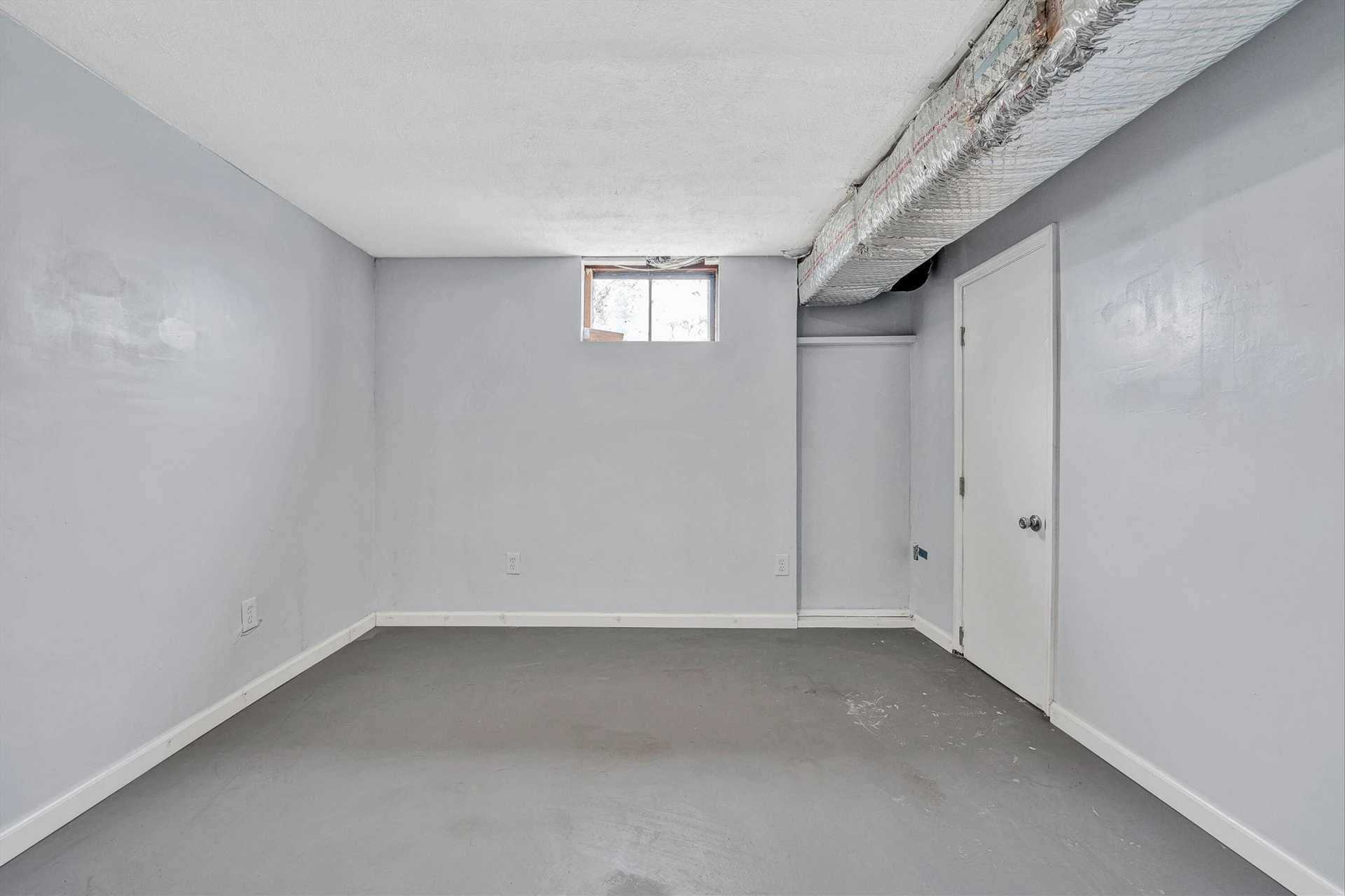 4604 Pawling ST NW - Photo 18