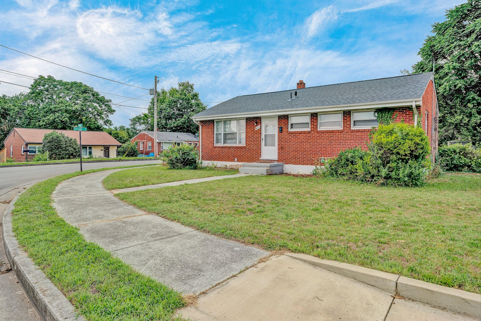 4604 Pawling ST NW - Photo 3