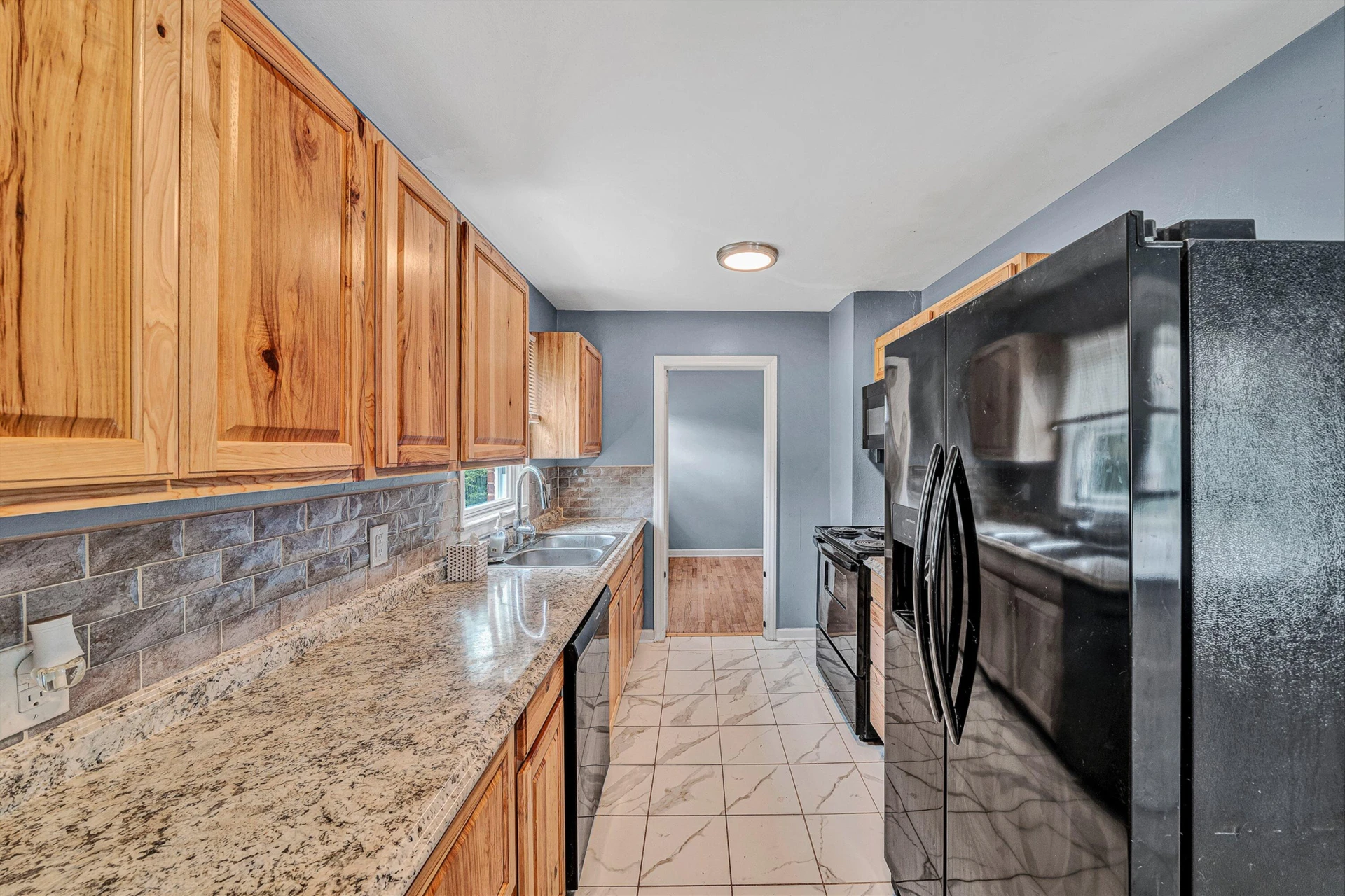 4604 Pawling ST NW - Photo 8