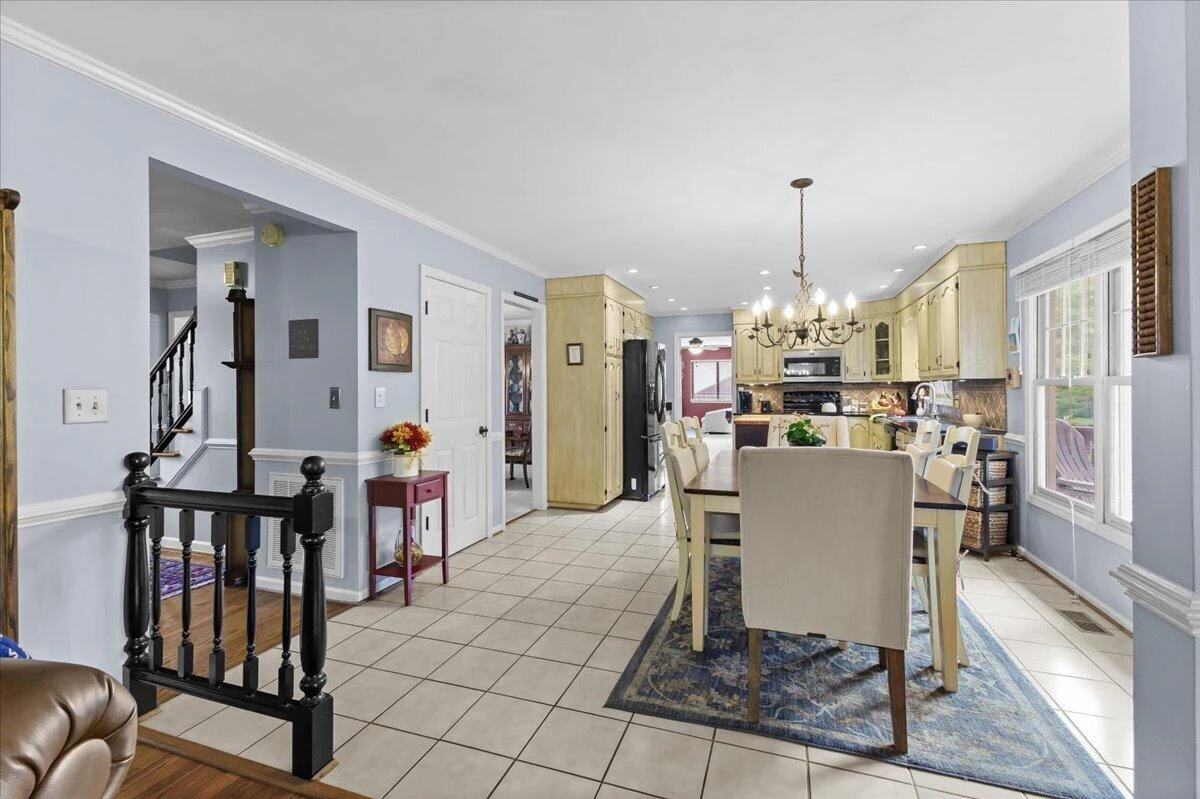 1719 Kingsmill DR - Photo 15