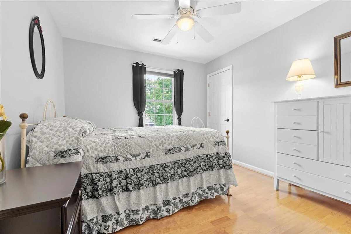 1719 Kingsmill DR - Photo 32