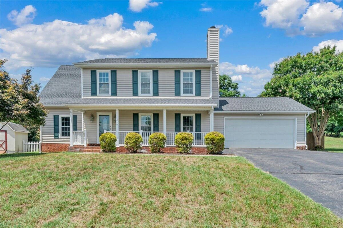 820 Harmon CIR