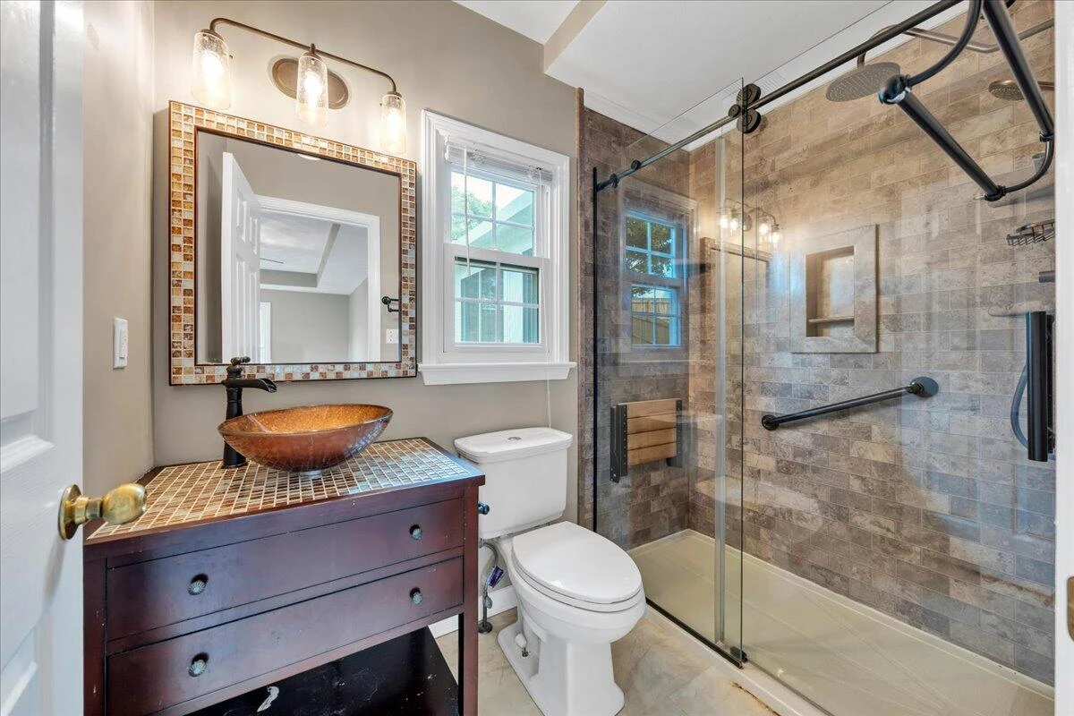 820 Harmon CIR - Photo 25