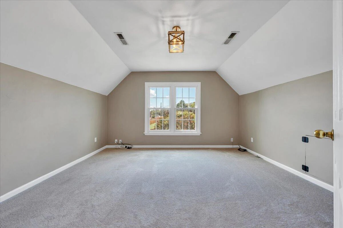 820 Harmon CIR - Photo 29