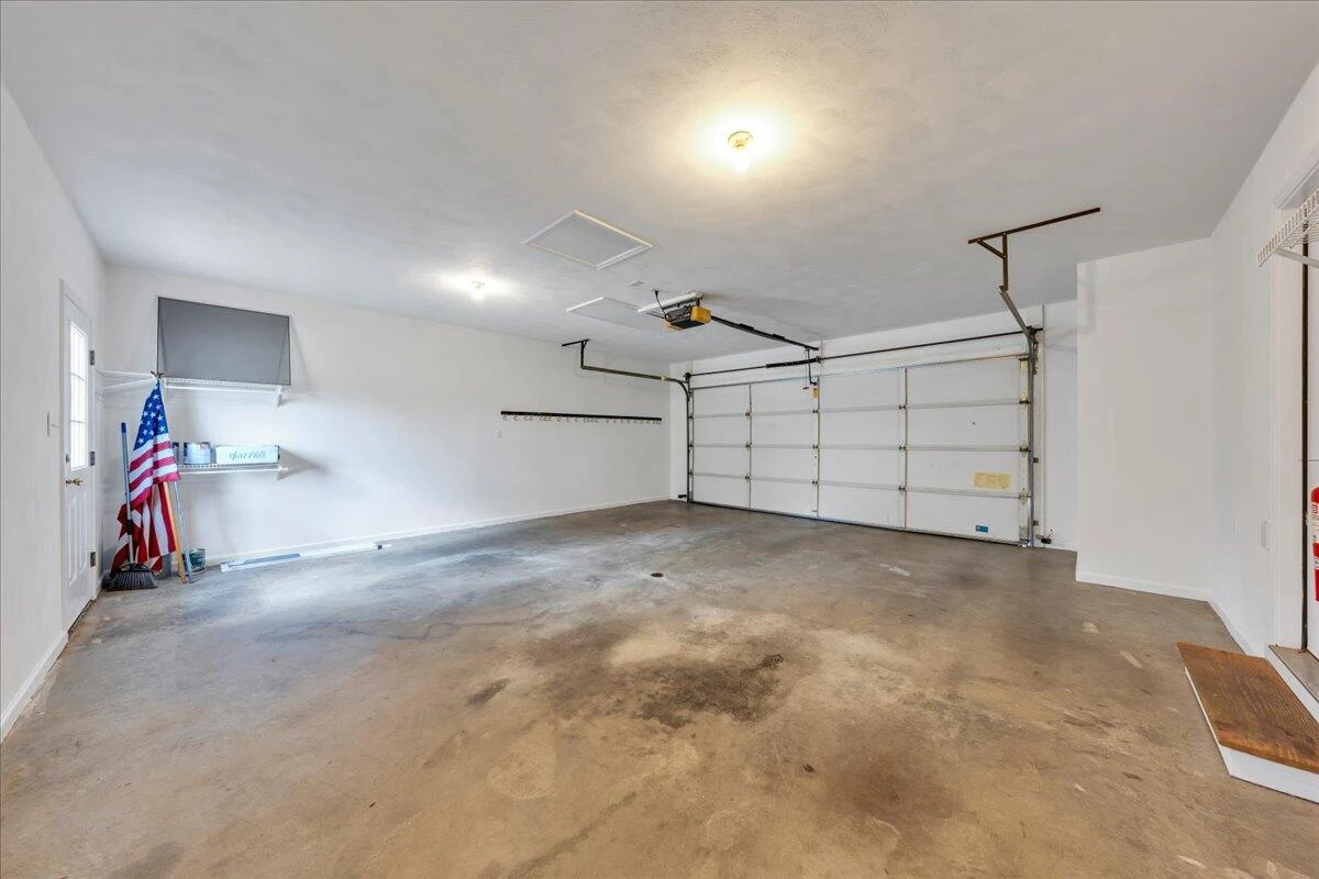 820 Harmon CIR - Photo 43