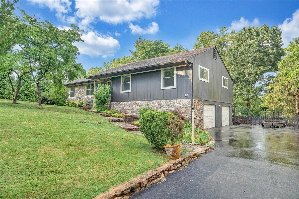 6114 Saddleridge CIR - Photo 20