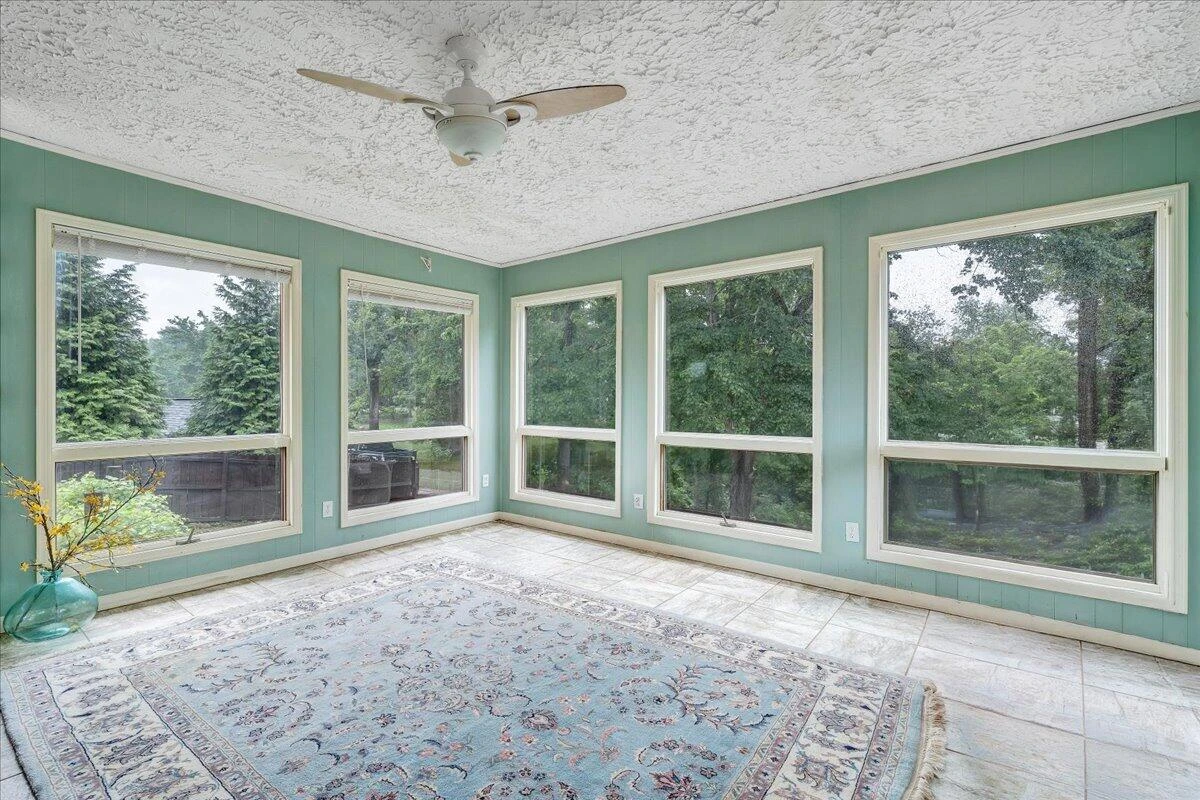 6114 Saddleridge CIR - Photo 9