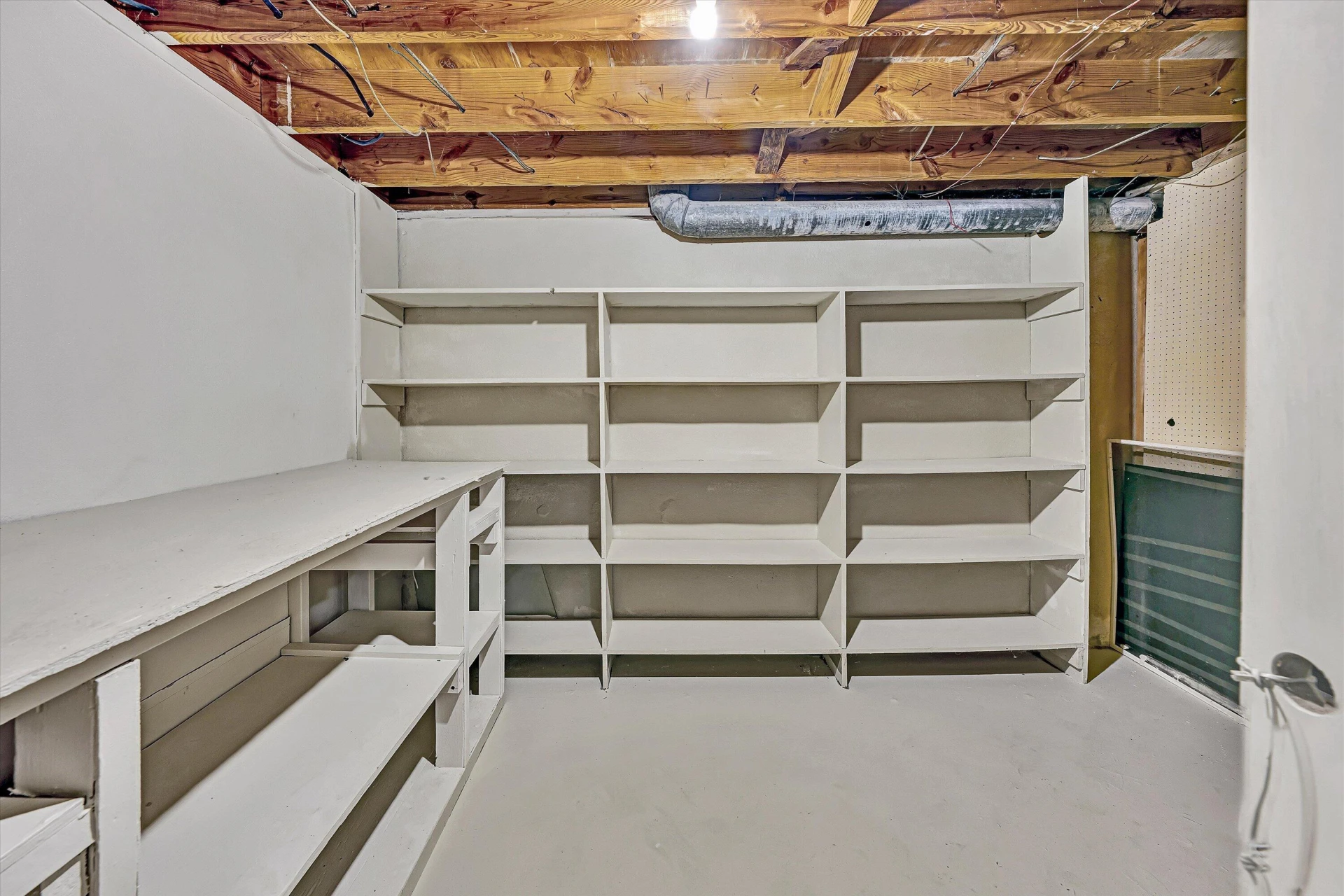 1619 Michael ST NW - Photo 32