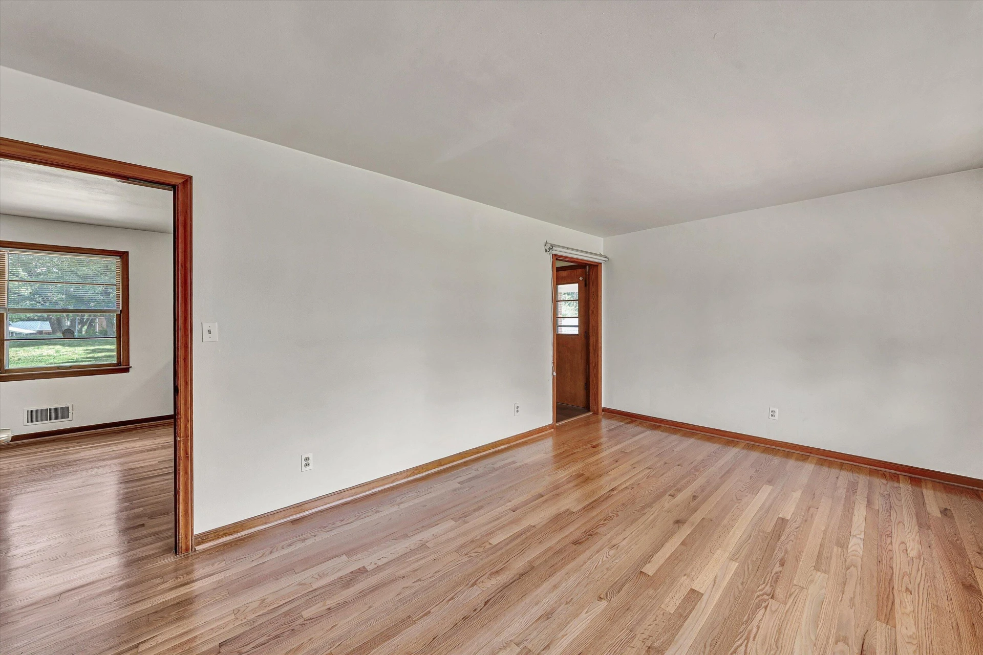 1619 Michael ST NW - Photo 5