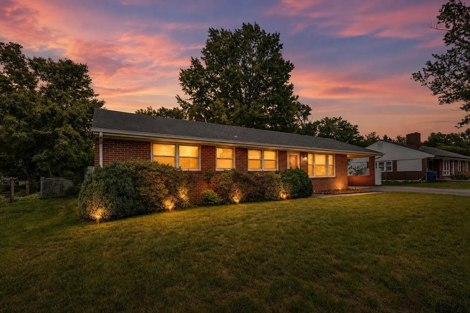 1619 Michael ST NW - Photo 2