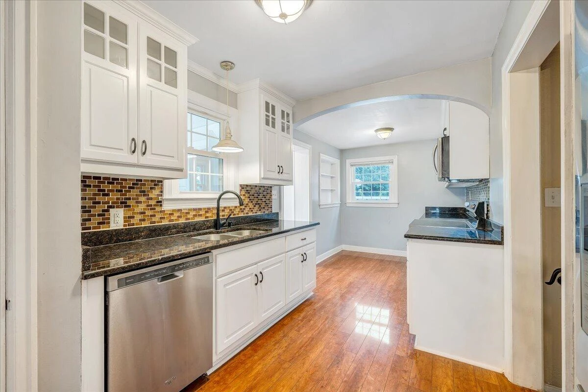 2310 Westover AVE SW - Photo 13
