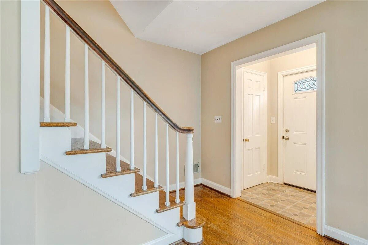 2310 Westover AVE SW - Photo 2