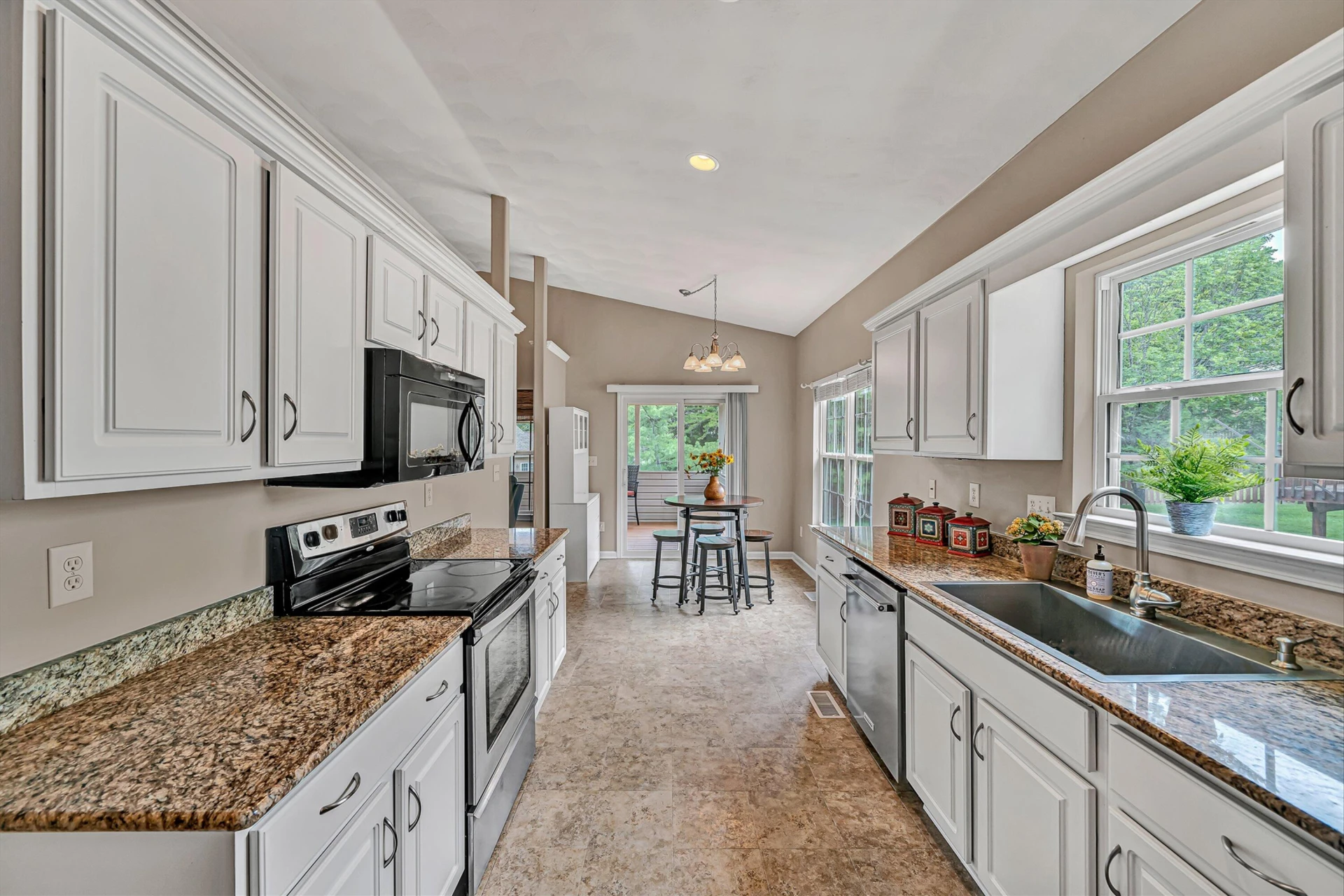 4018 Overlook Trail DR - Photo 15