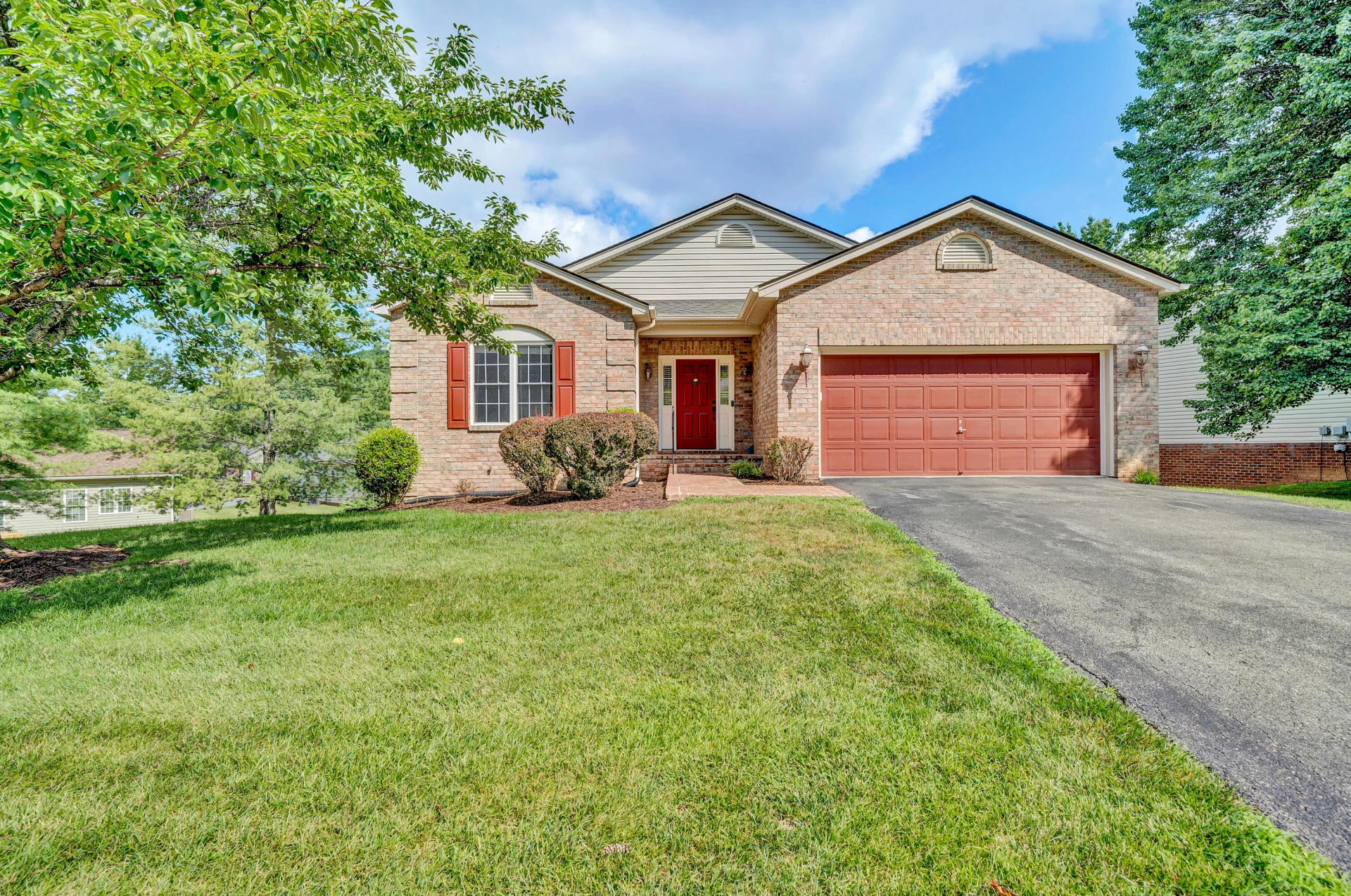 4018 Overlook Trail DR - Photo 3