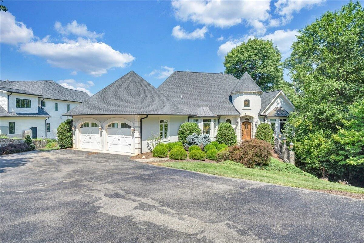 145 Lake Shore DR - Photo 11