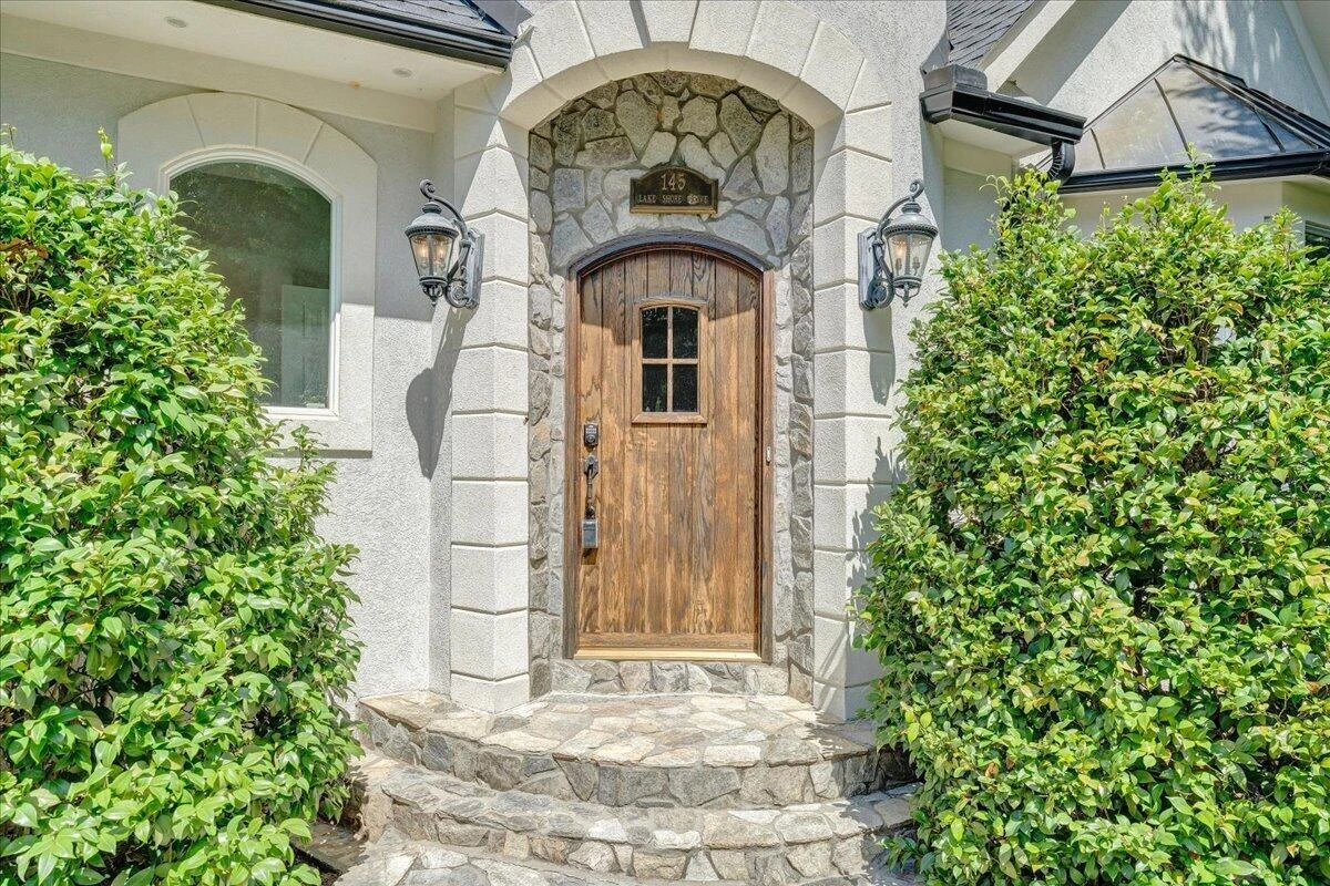 145 Lake Shore DR - Photo 14