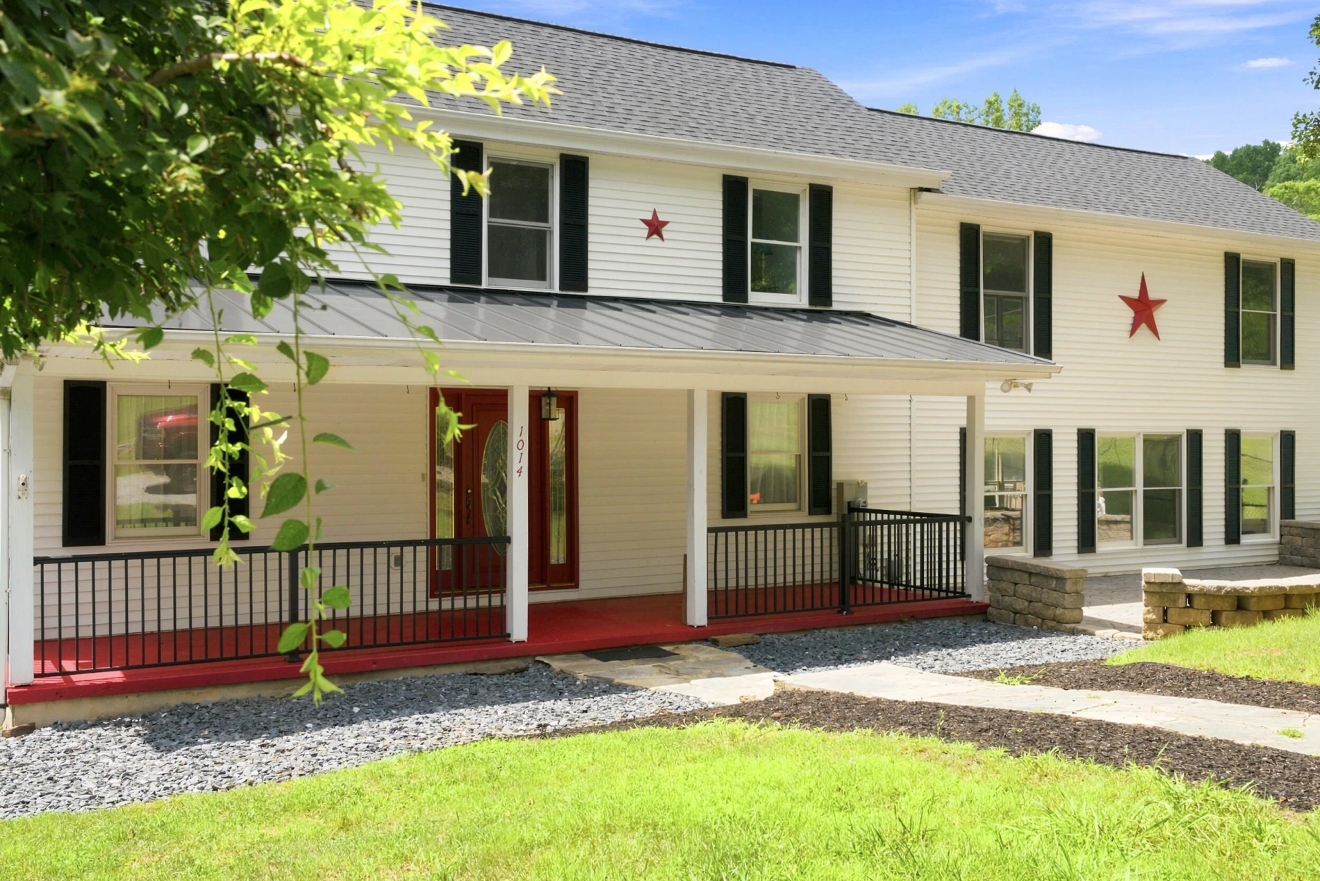 1014 Tall Tree RD - Photo 2