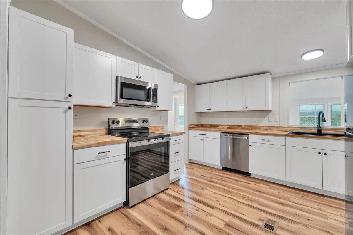 104 Fresh Meadow LN - Photo 13