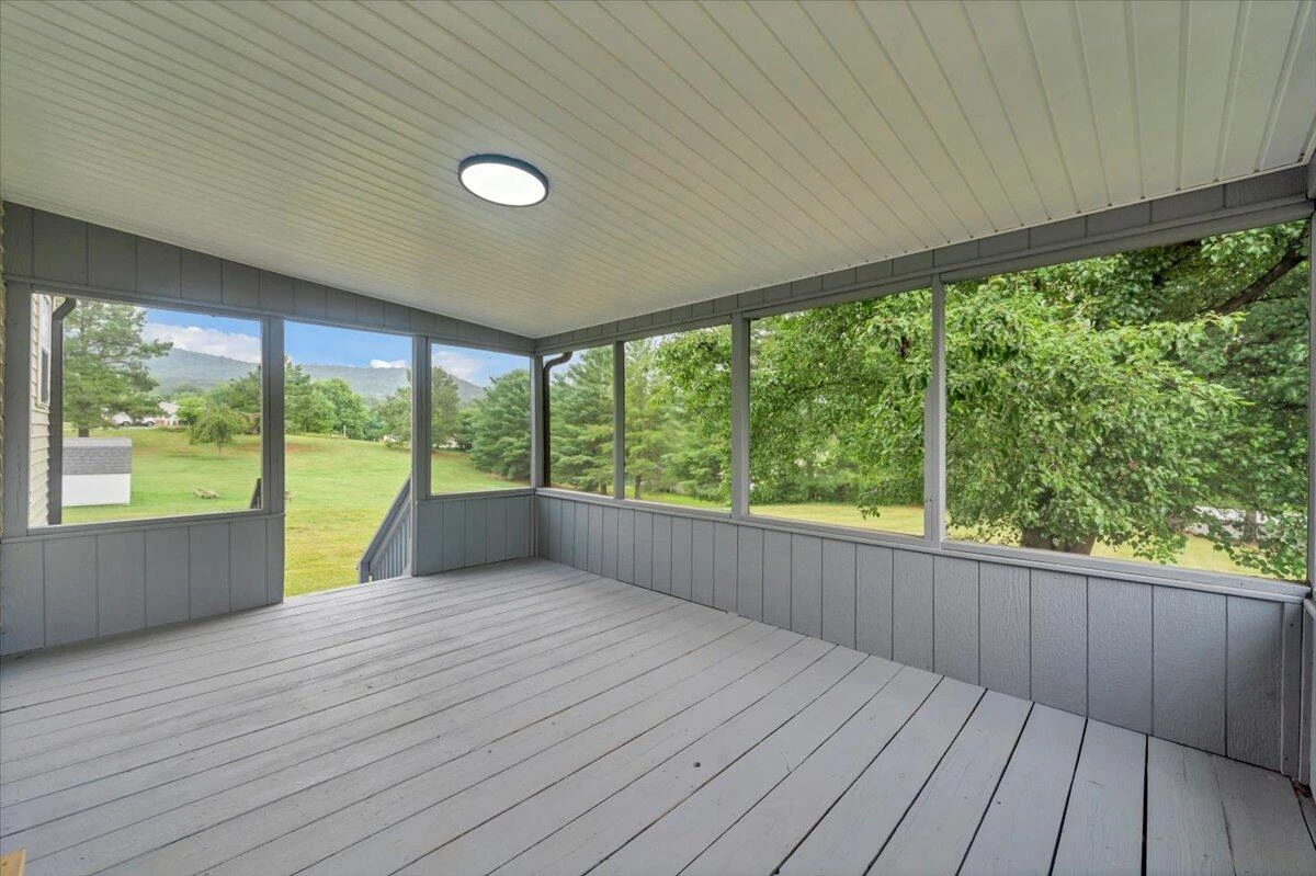 104 Fresh Meadow LN - Photo 36