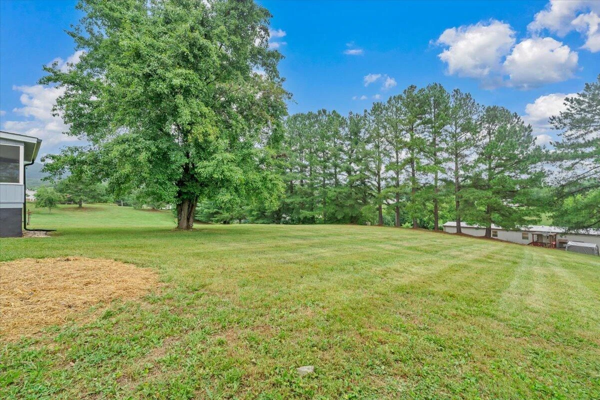 104 Fresh Meadow LN - Photo 38