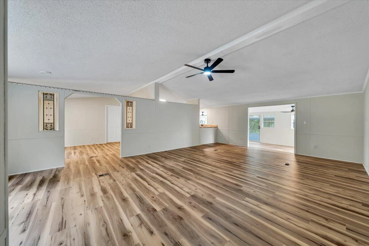 104 Fresh Meadow LN - Photo 5