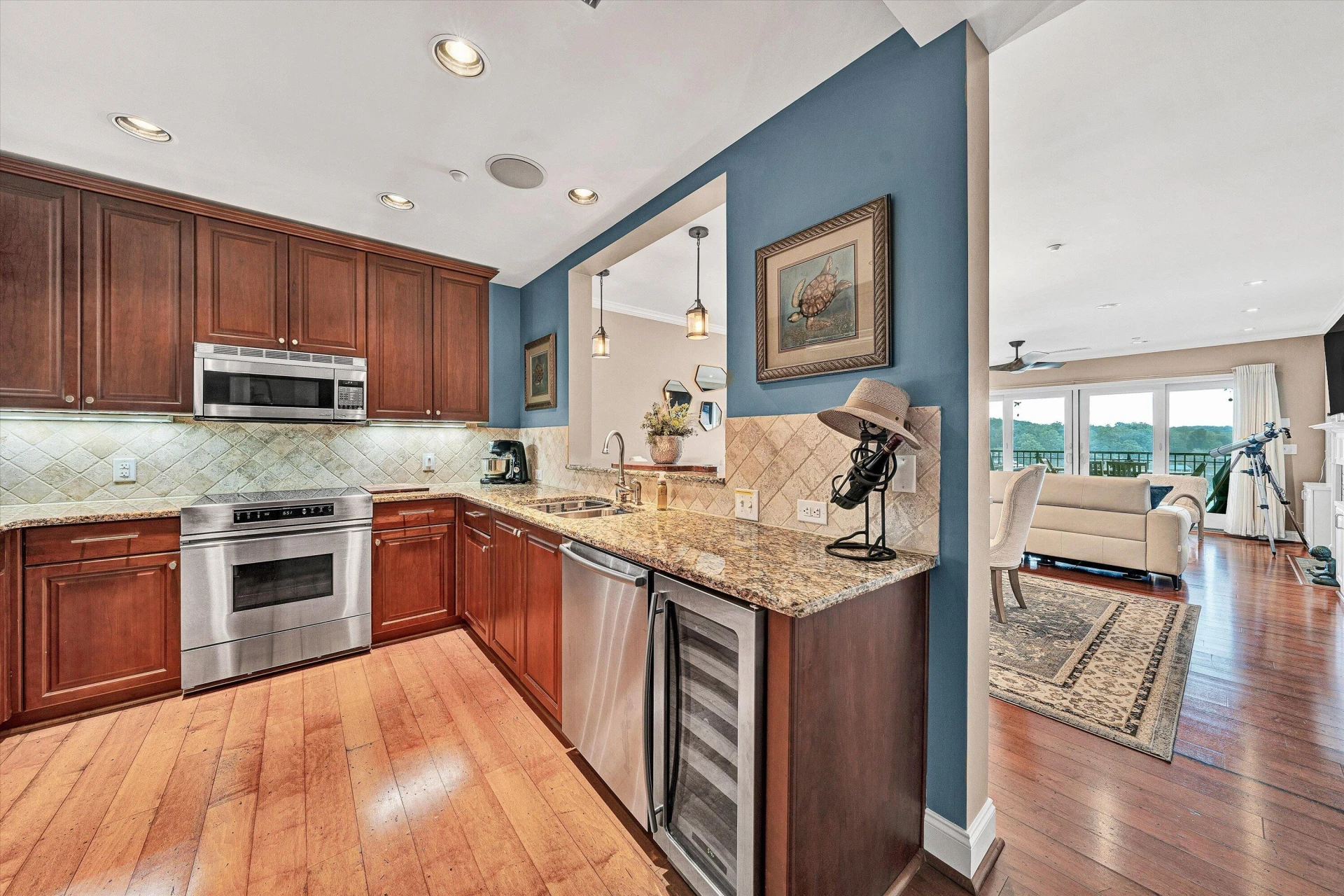 100 Bridgewater Pointe PL #UNIT 607 - Photo 14