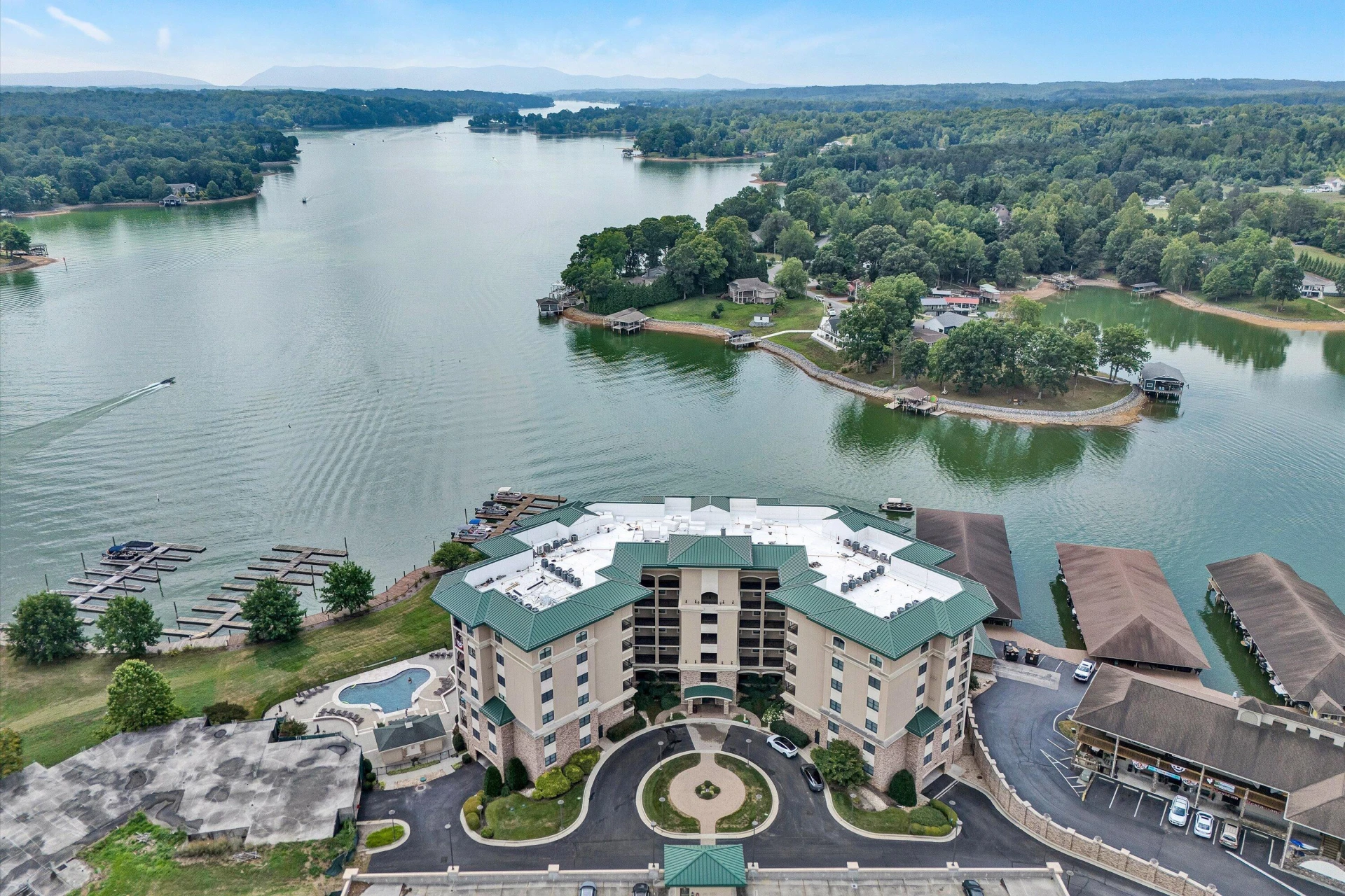 100 Bridgewater Pointe PL #UNIT 607 - Photo 4