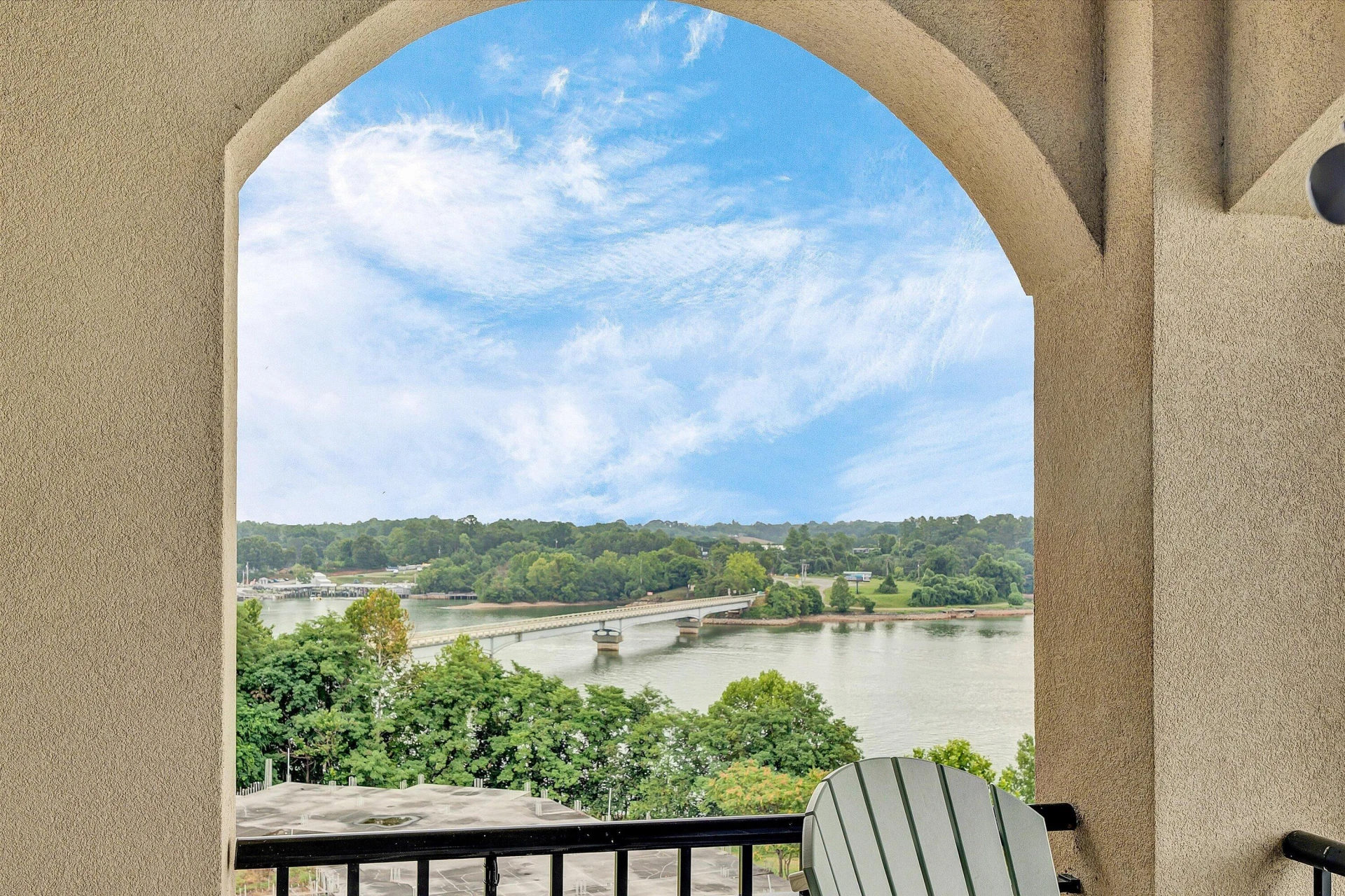 100 Bridgewater Pointe PL #UNIT 607 - Photo 21