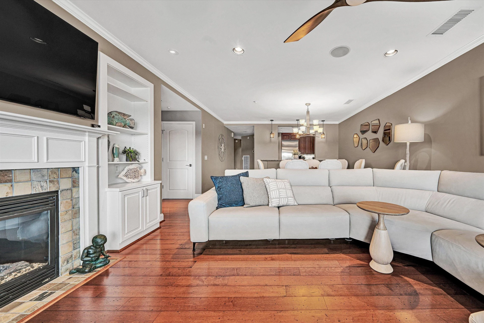 100 Bridgewater Pointe PL #UNIT 607 - Photo 24