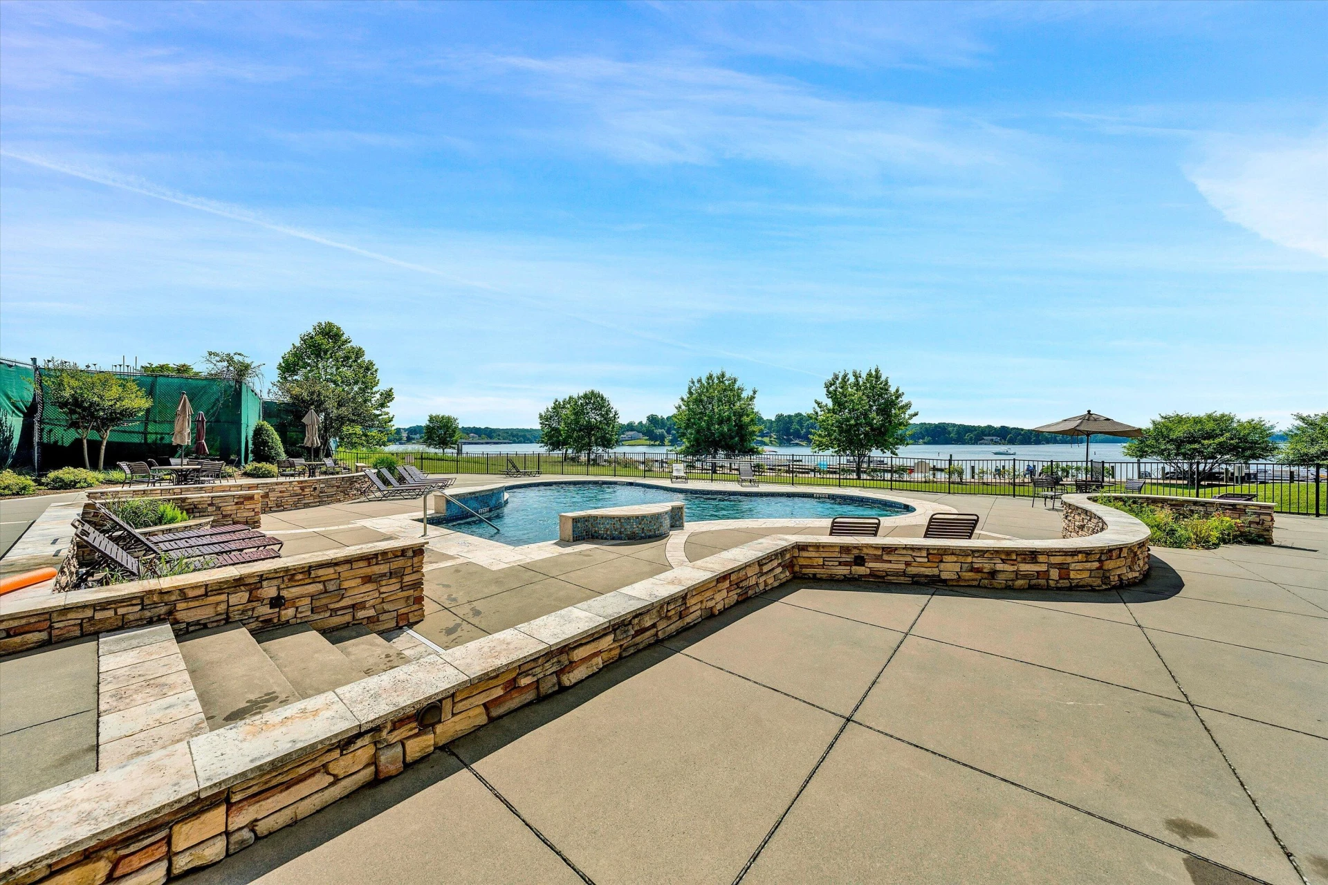 100 Bridgewater Pointe PL #UNIT 607 - Photo 32
