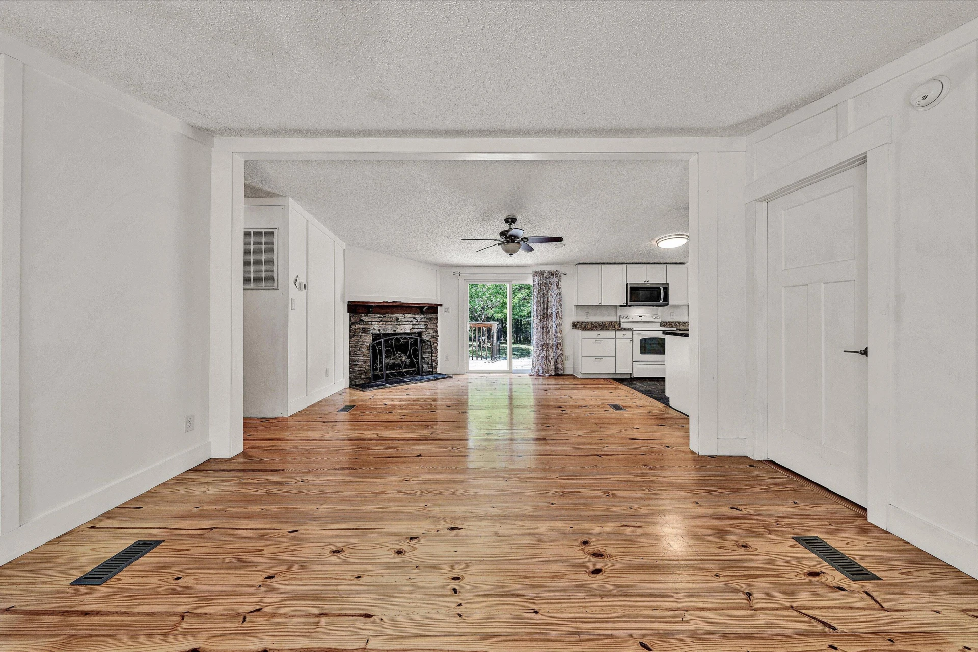 1100 Cox ST - Photo 18
