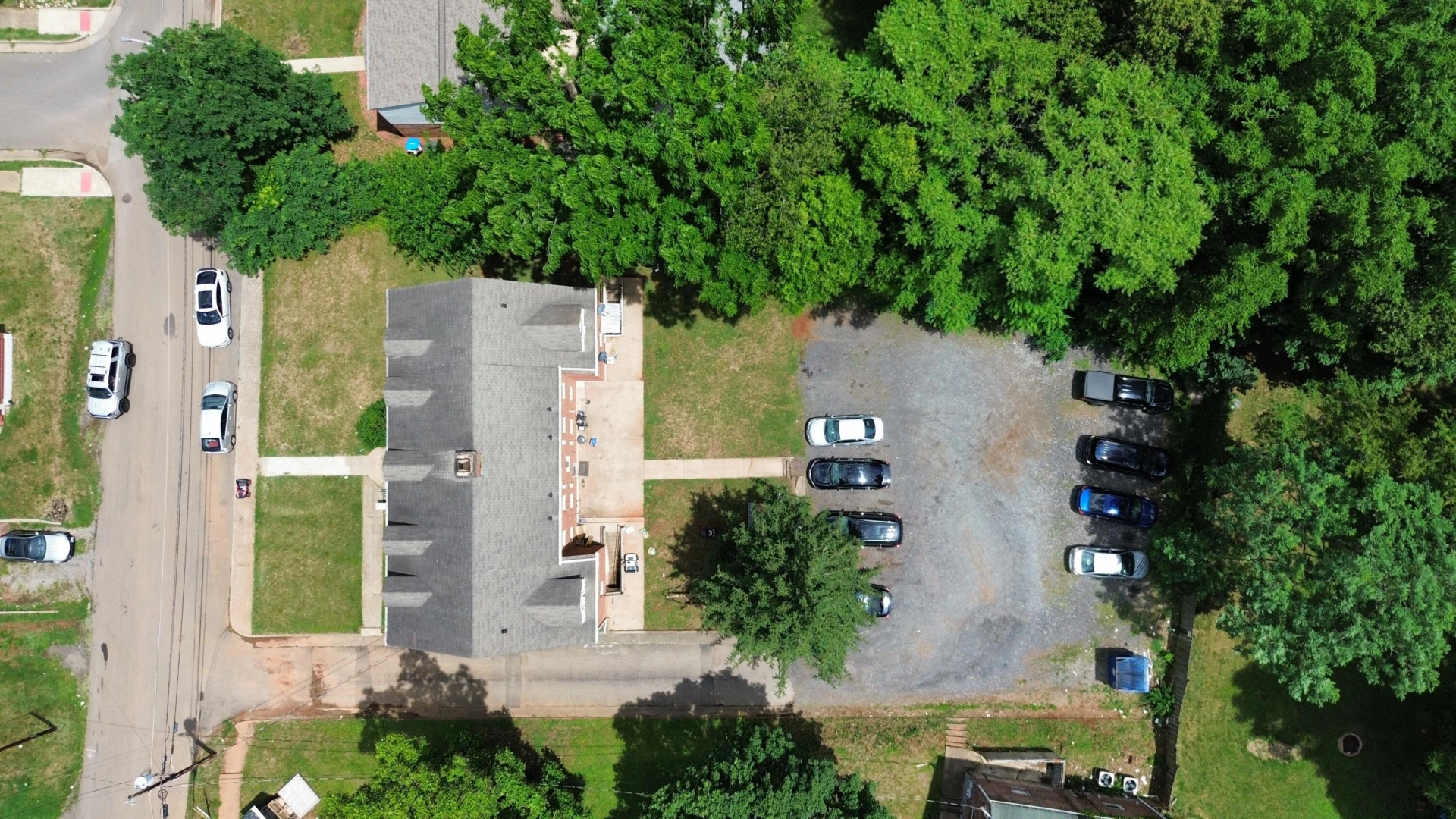 2813 Clarendon AVE NW - Photo 5