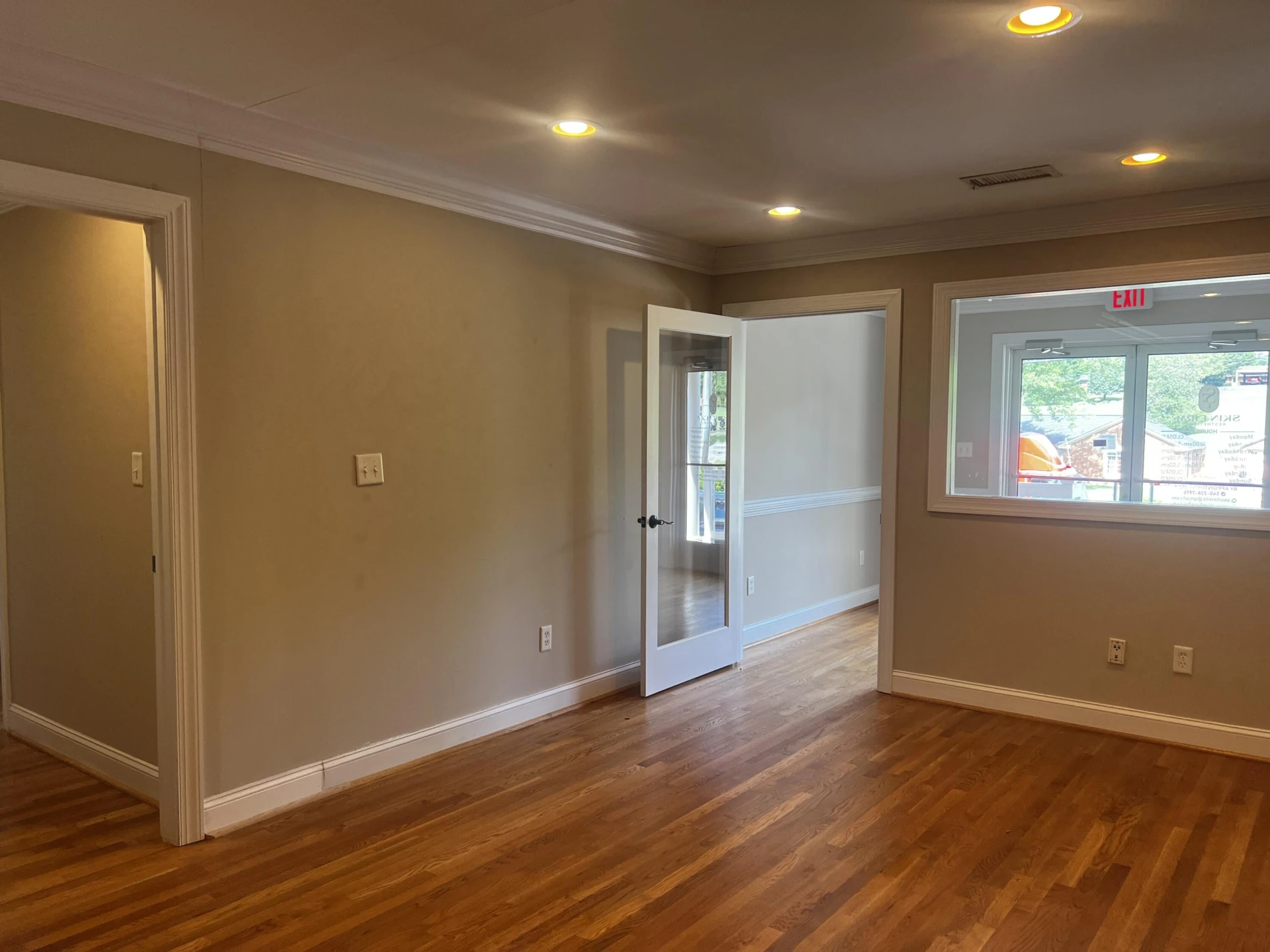 5604 Starkey RD - Photo 3
