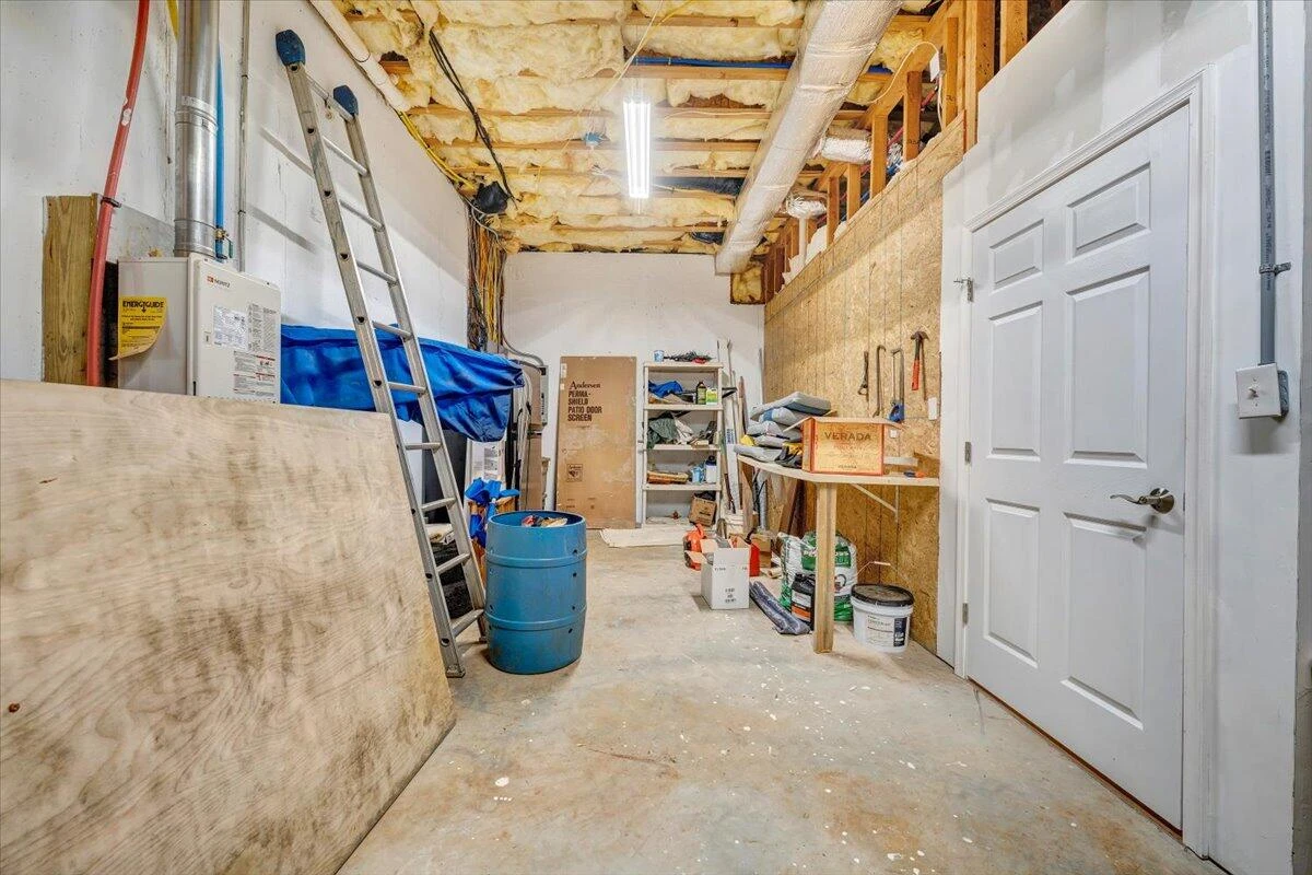 932 Clear Pointe Run - Photo 55