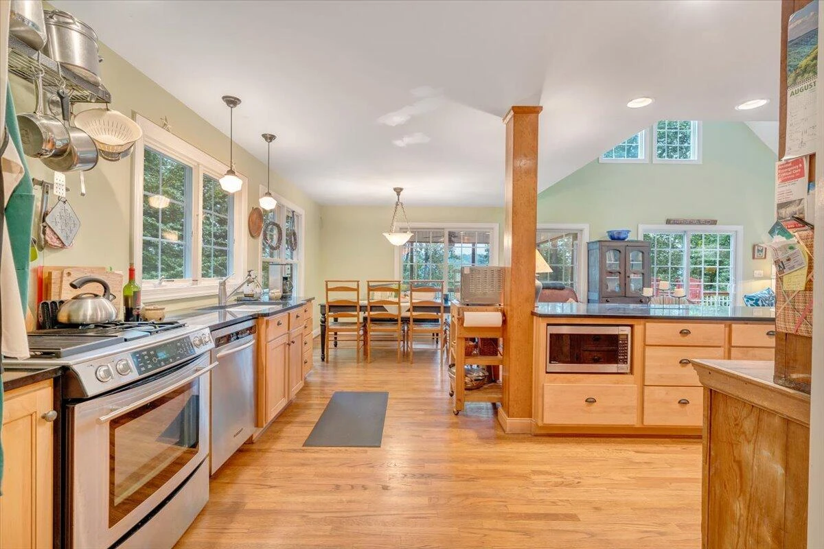 932 Clear Pointe Run - Photo 58