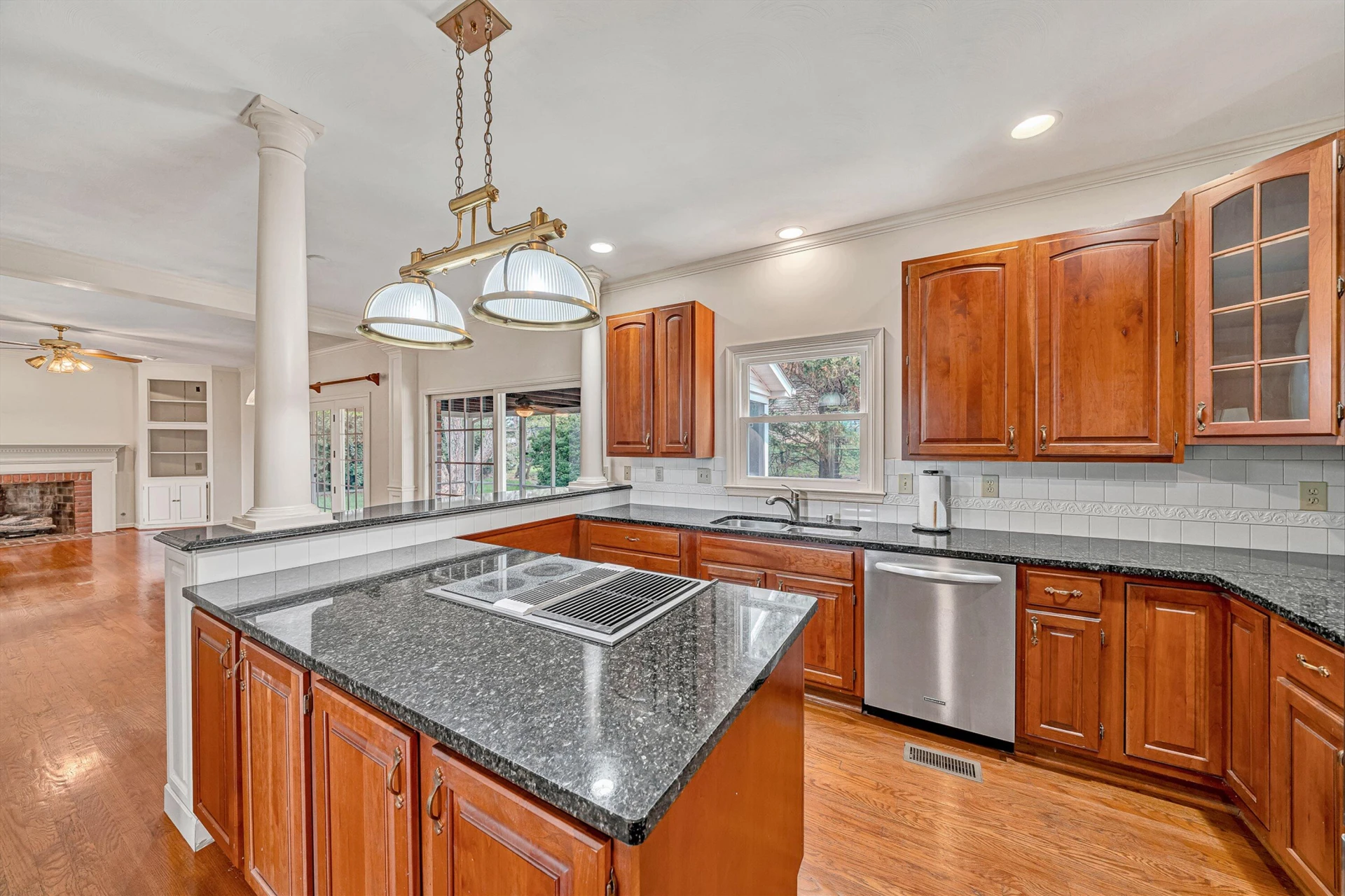 1840 Mountain View RD - Photo 11