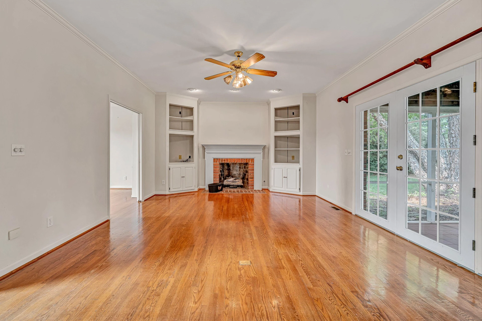 1840 Mountain View RD - Photo 14