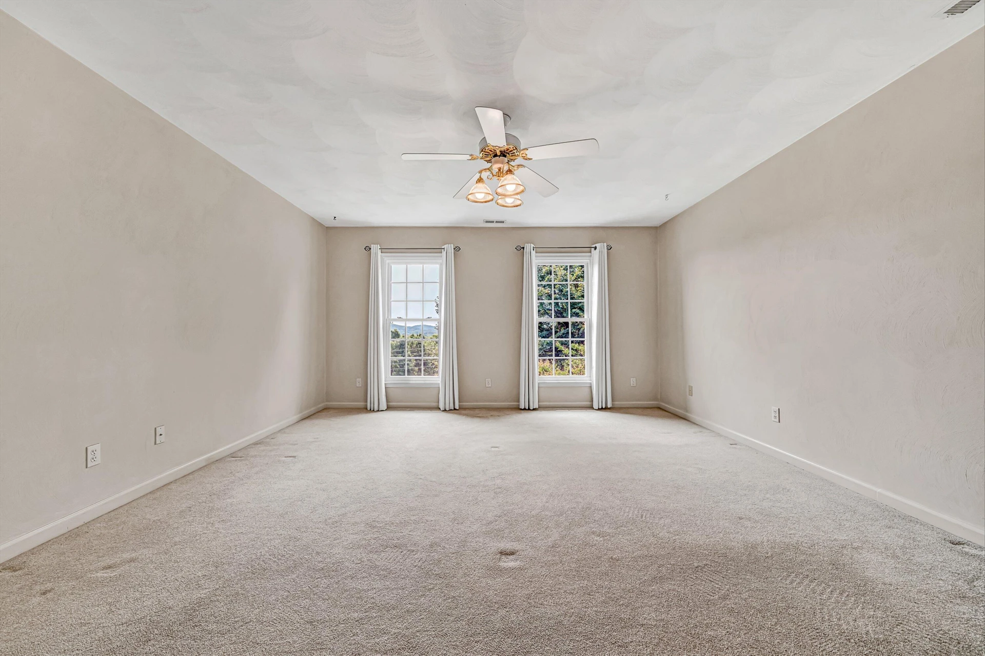 1840 Mountain View RD - Photo 21