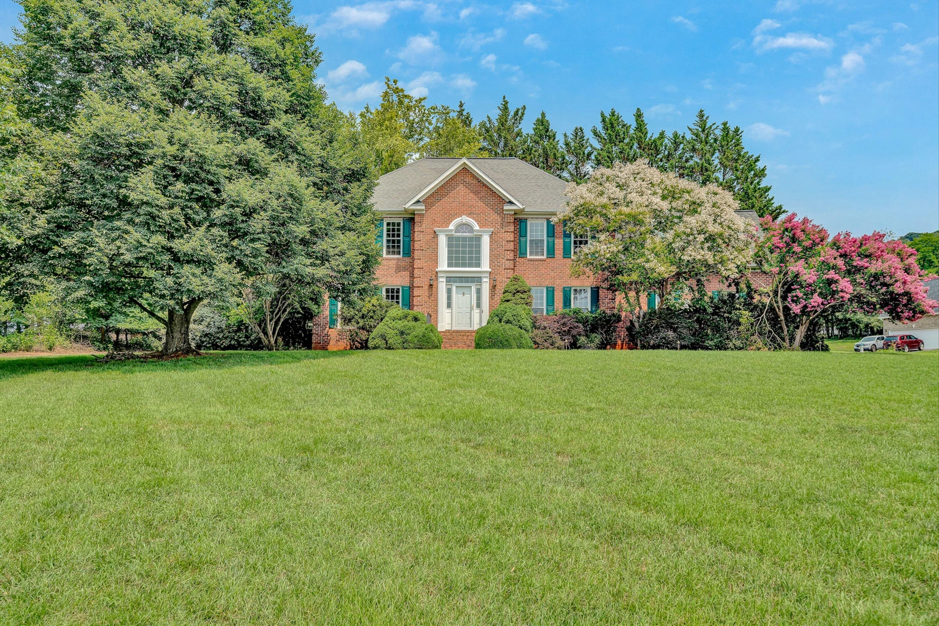1840 Mountain View RD - Photo 3