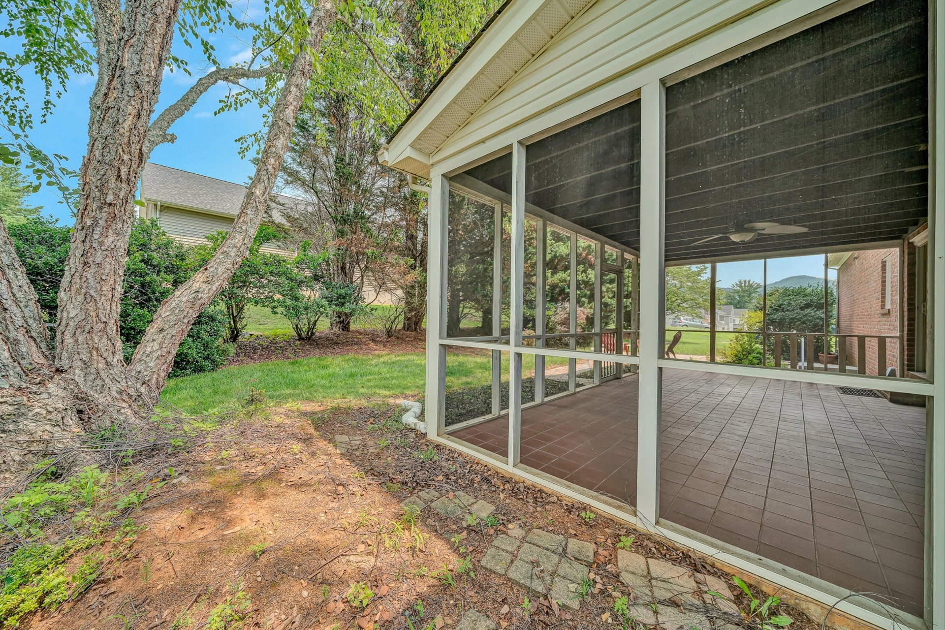 1840 Mountain View RD - Photo 44