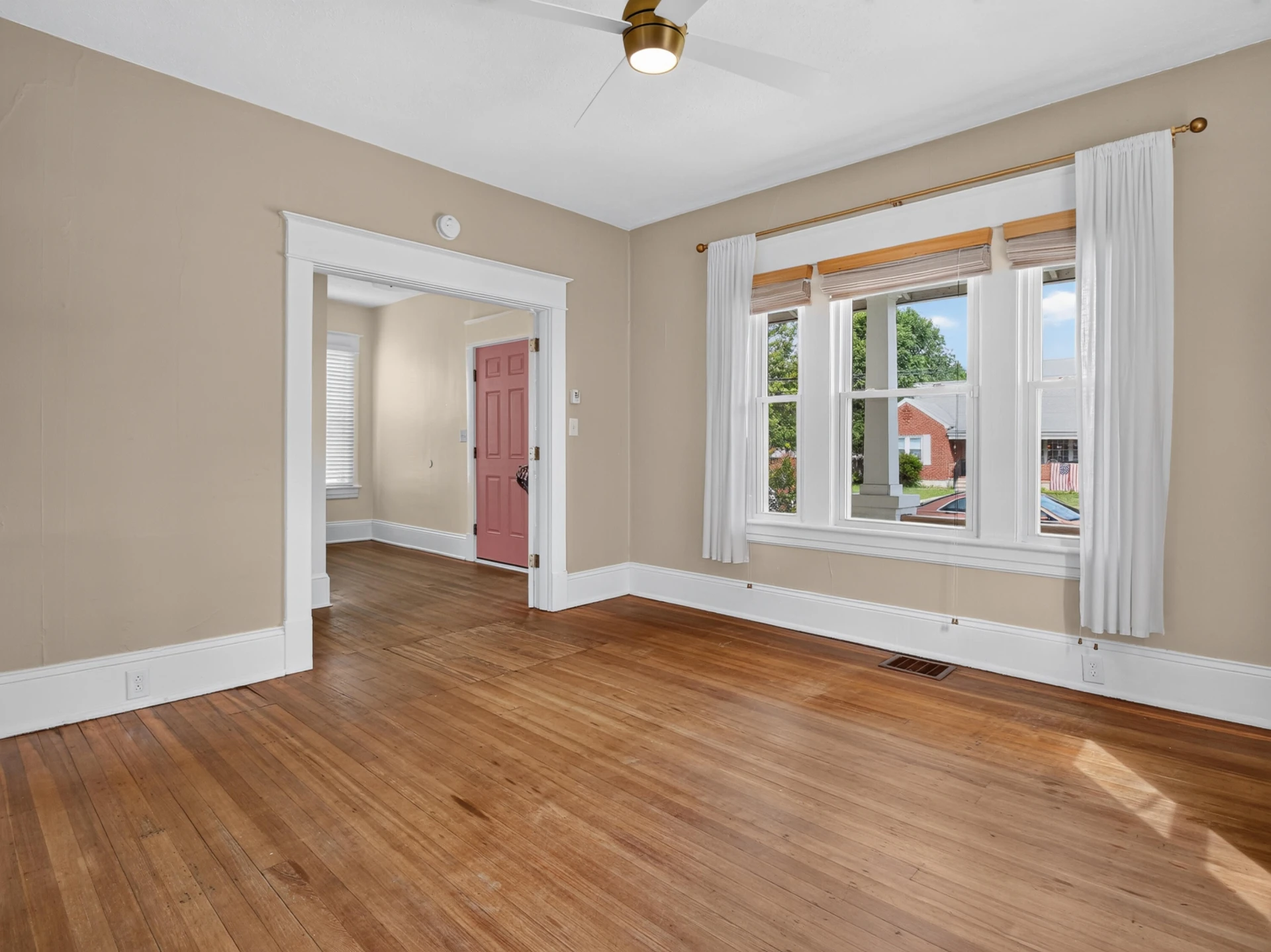 653 Murray AVE SE - Photo 10