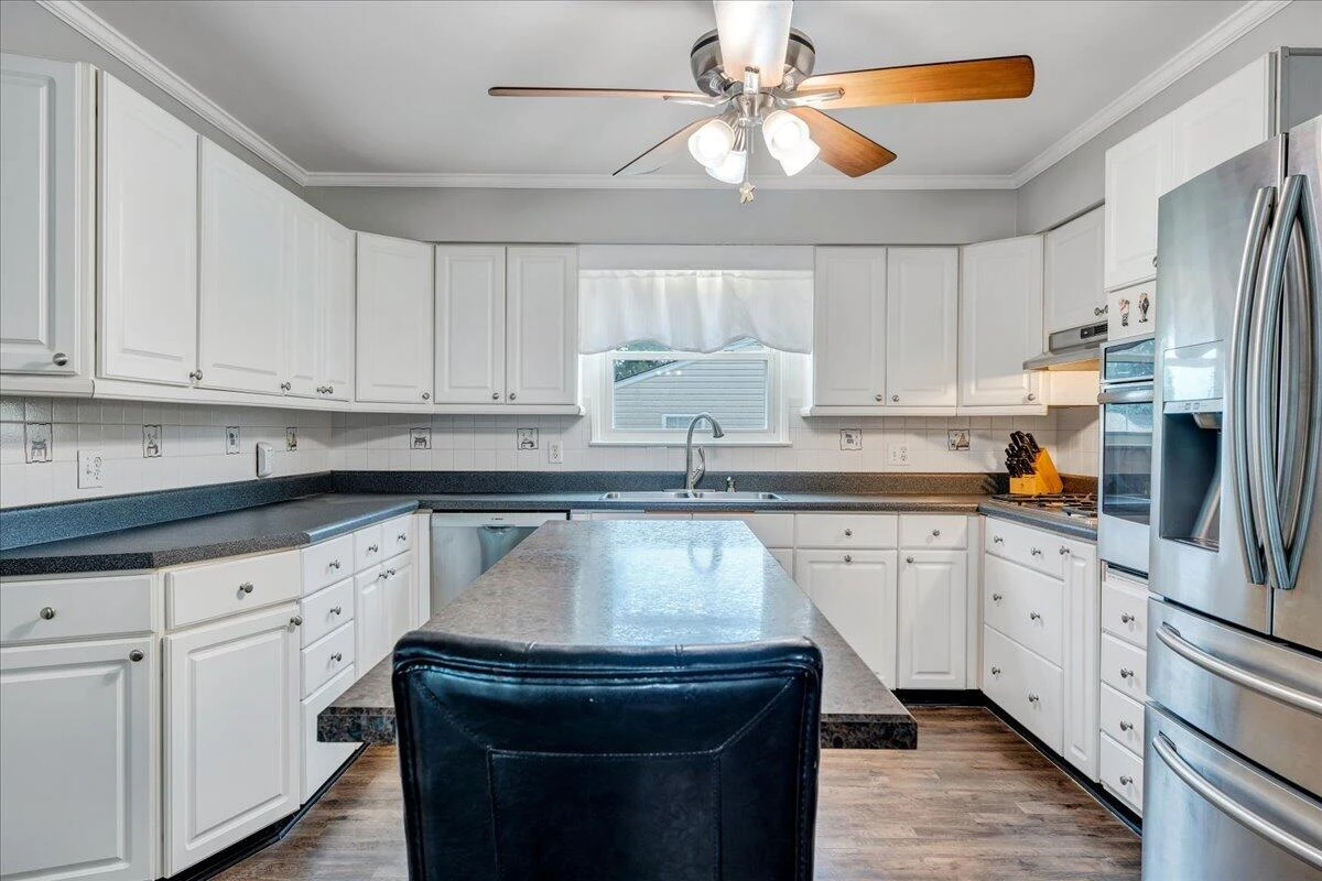5647 Capito ST - Photo 5