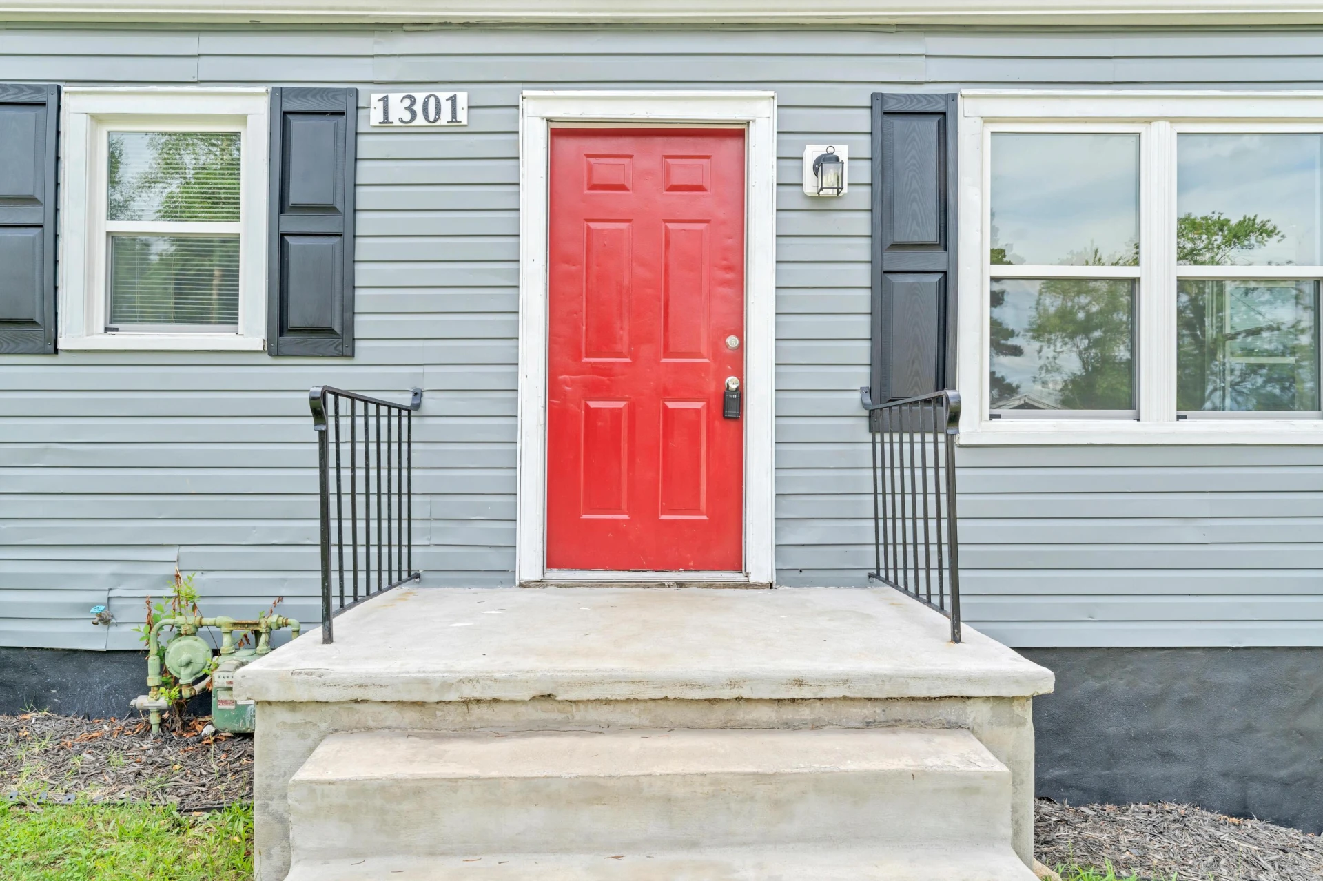 1301 Monroe ST NW - Photo 2