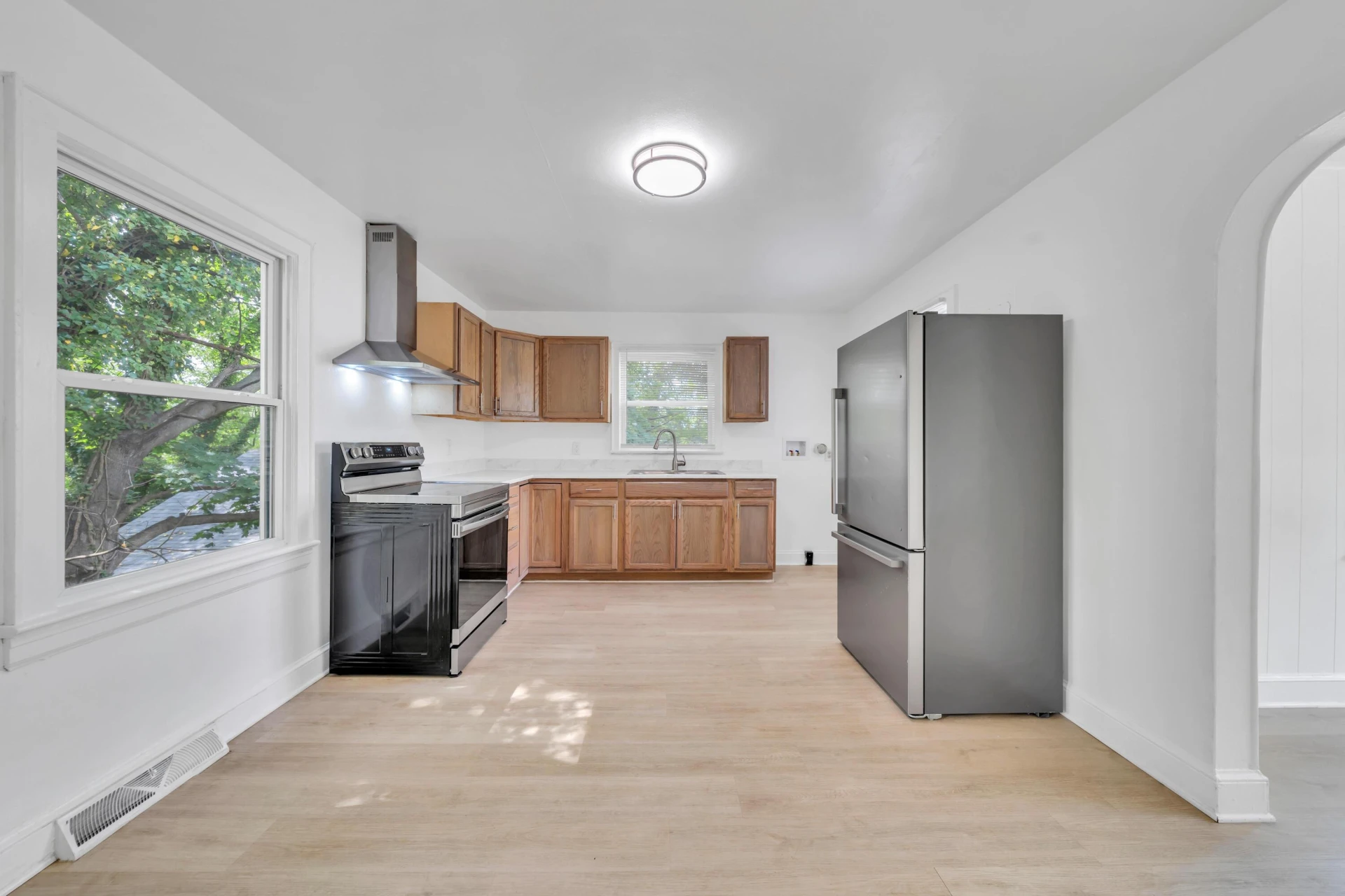 1301 Monroe ST NW - Photo 7