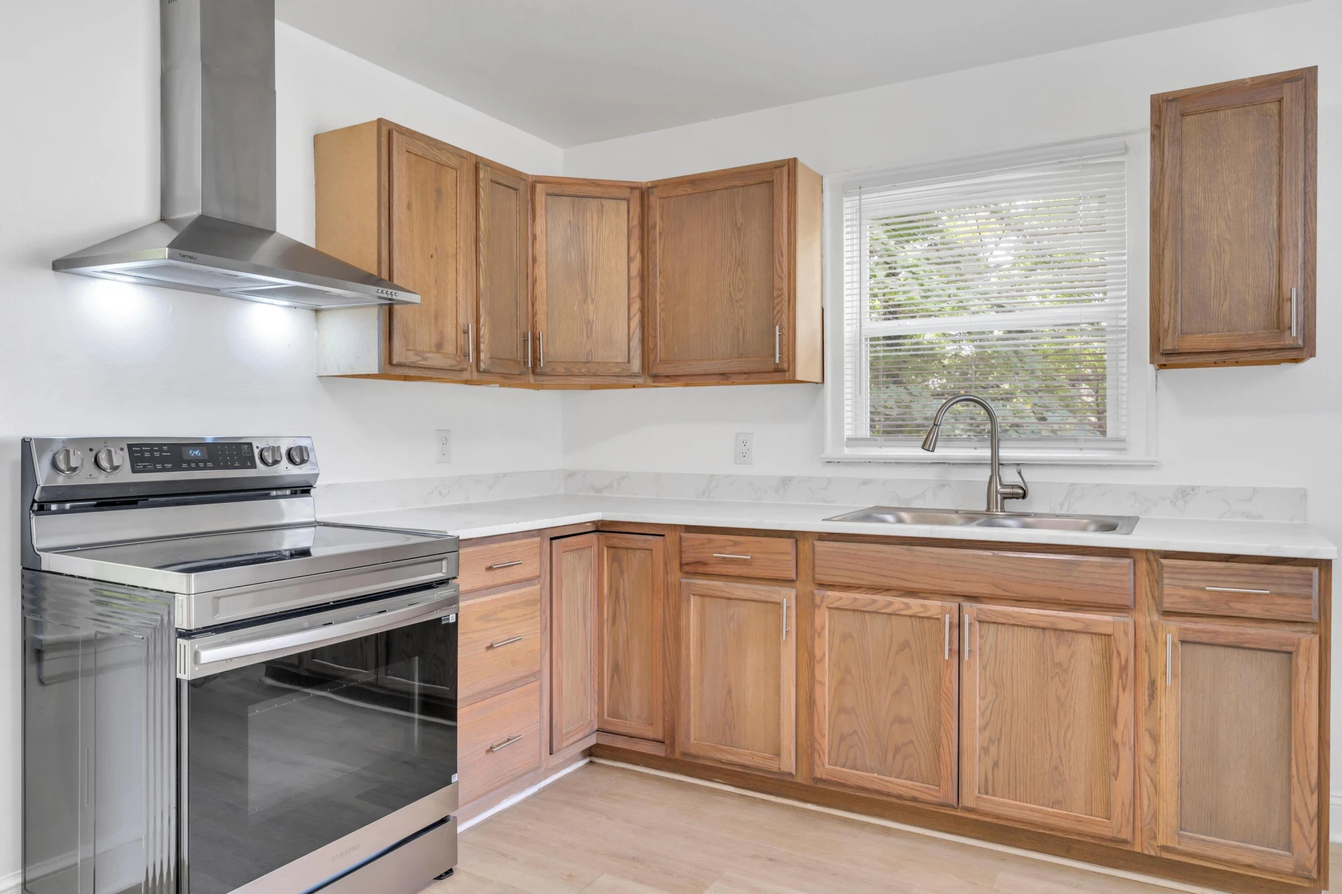 1301 Monroe ST NW - Photo 9