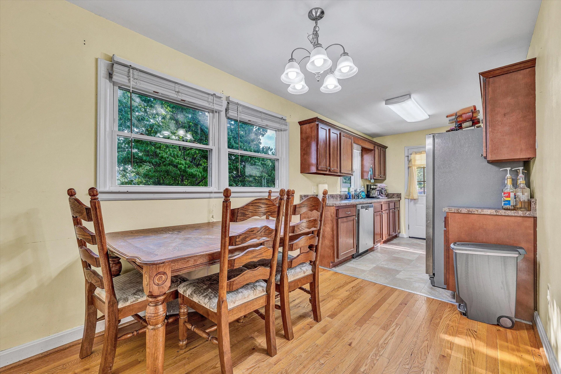 5404 Mayfield ST - Photo 6