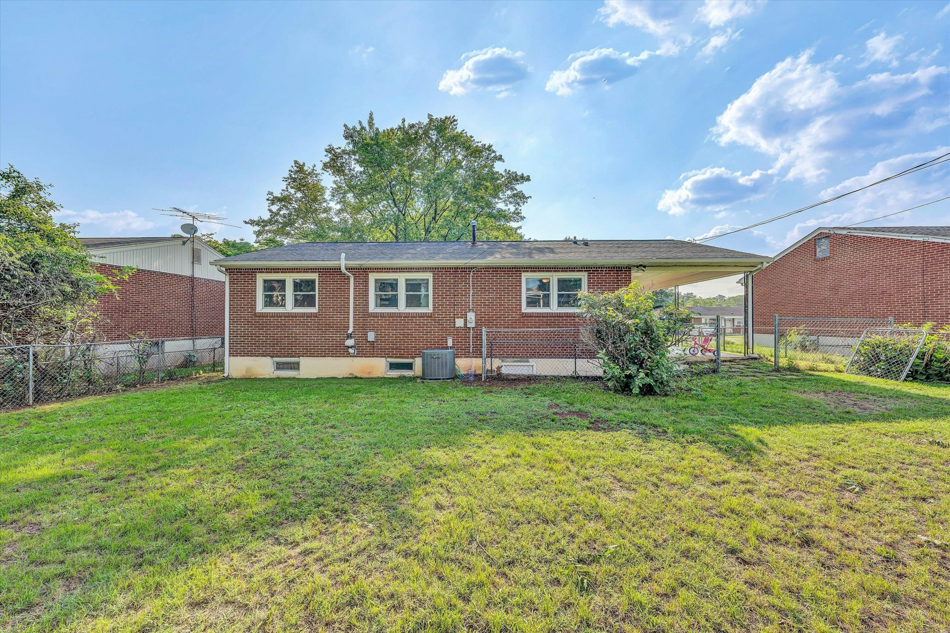5404 Mayfield ST - Photo 23